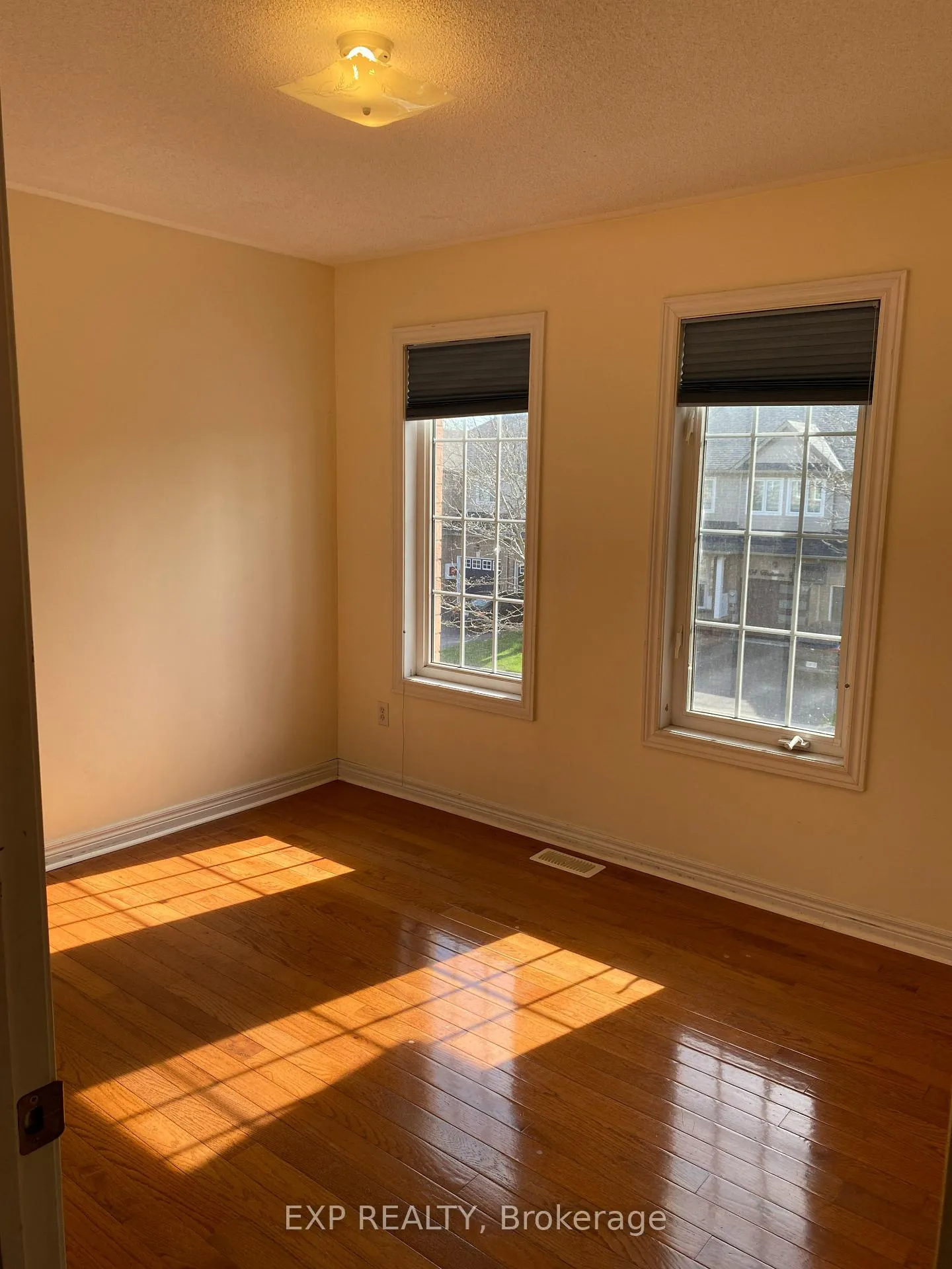 Photo 12 of 303 Andrews Trail, Milton, Clarke — HOMEH