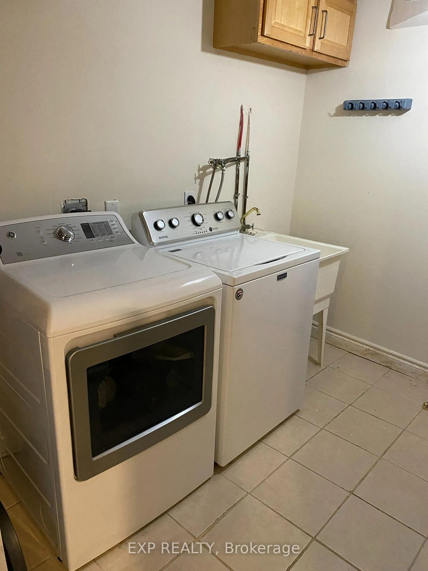 Photo 17 of 303 Andrews Trail, Milton, Clarke — HOMEH