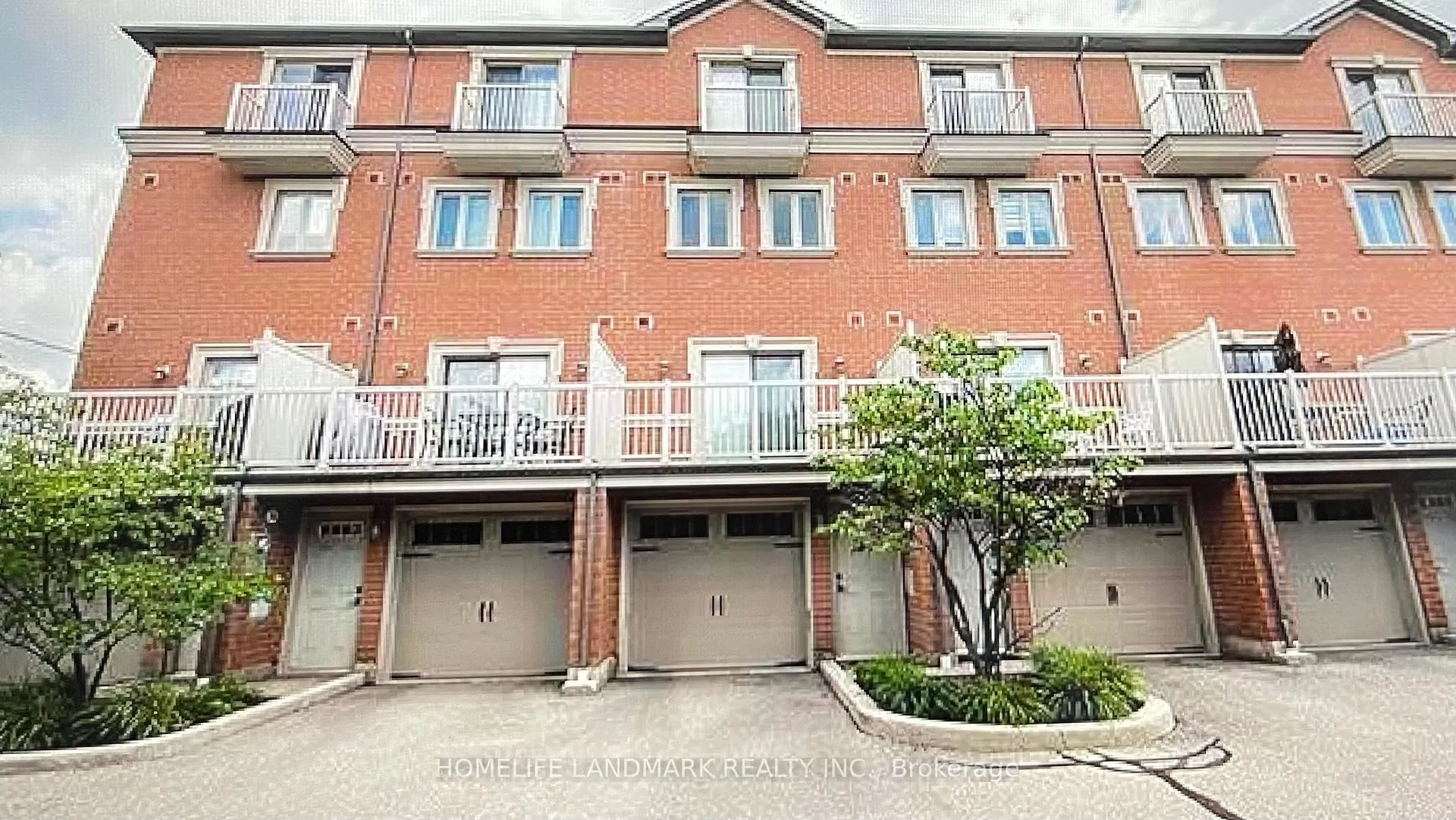 Photo 17 of 50 Clairtrell Road, North York, Willowdale East — HOMEH