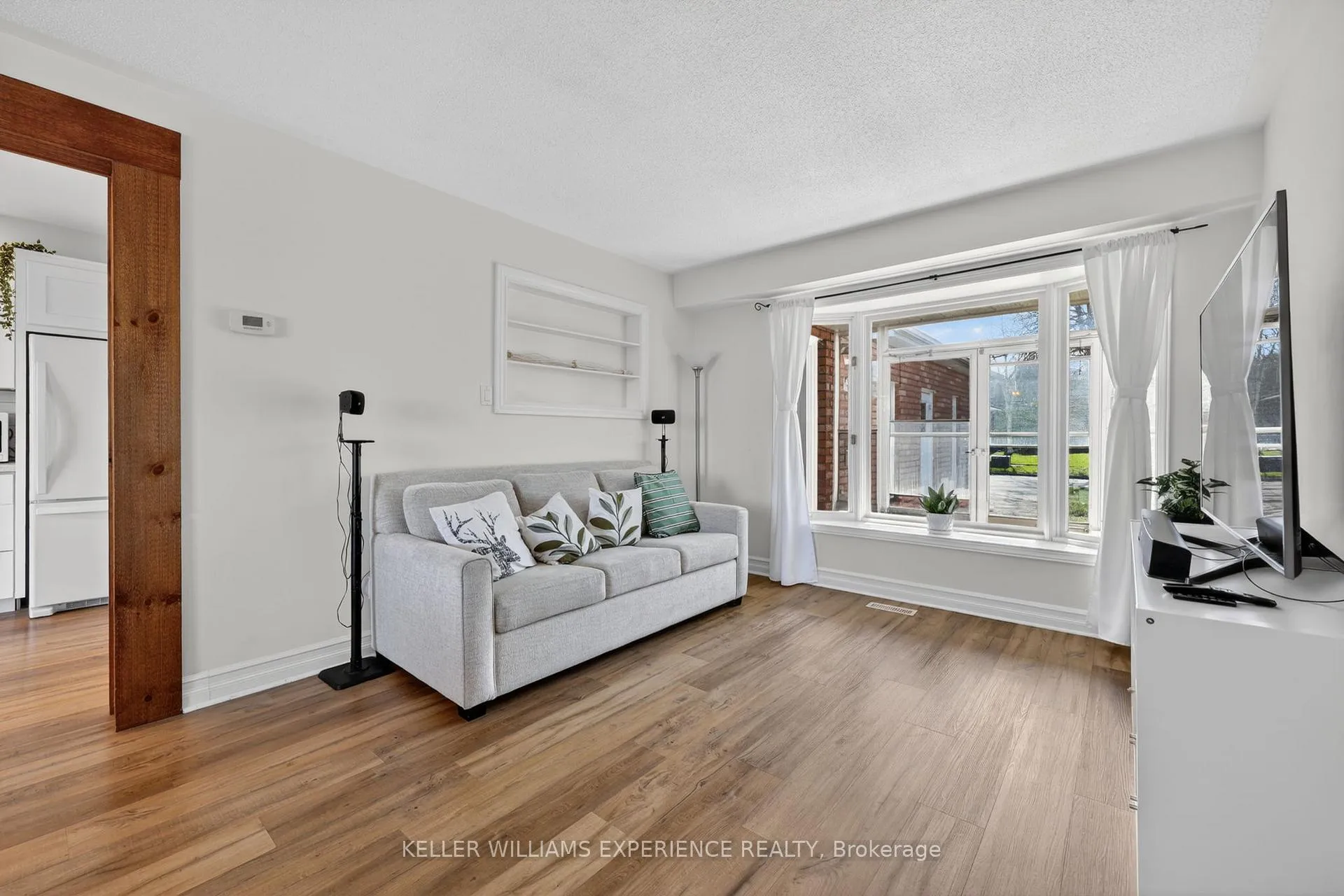 Photo 14 of 65 Garden Drive, Barrie, Allandale Heights — HOMEH