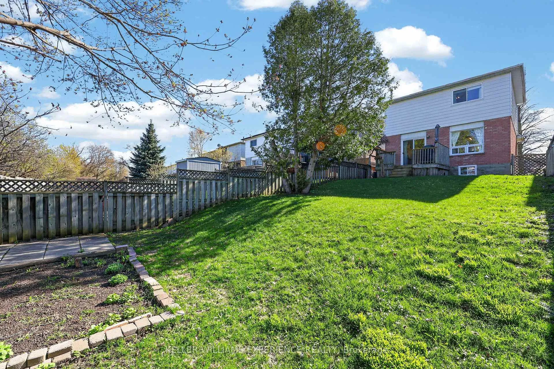 Photo 40 of 65 Garden Drive, Barrie, Allandale Heights — HOMEH