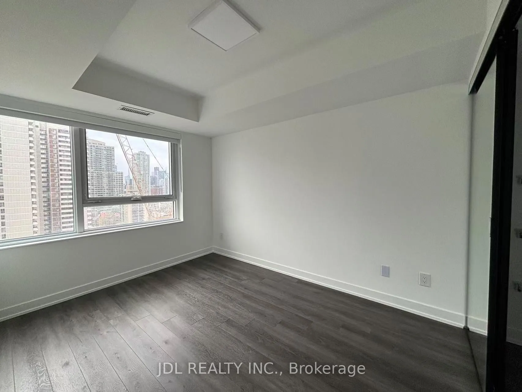 Photo 4 of Unit 1611, 609 Sherbourne Street, Toronto, North St. James Town — HOMEH