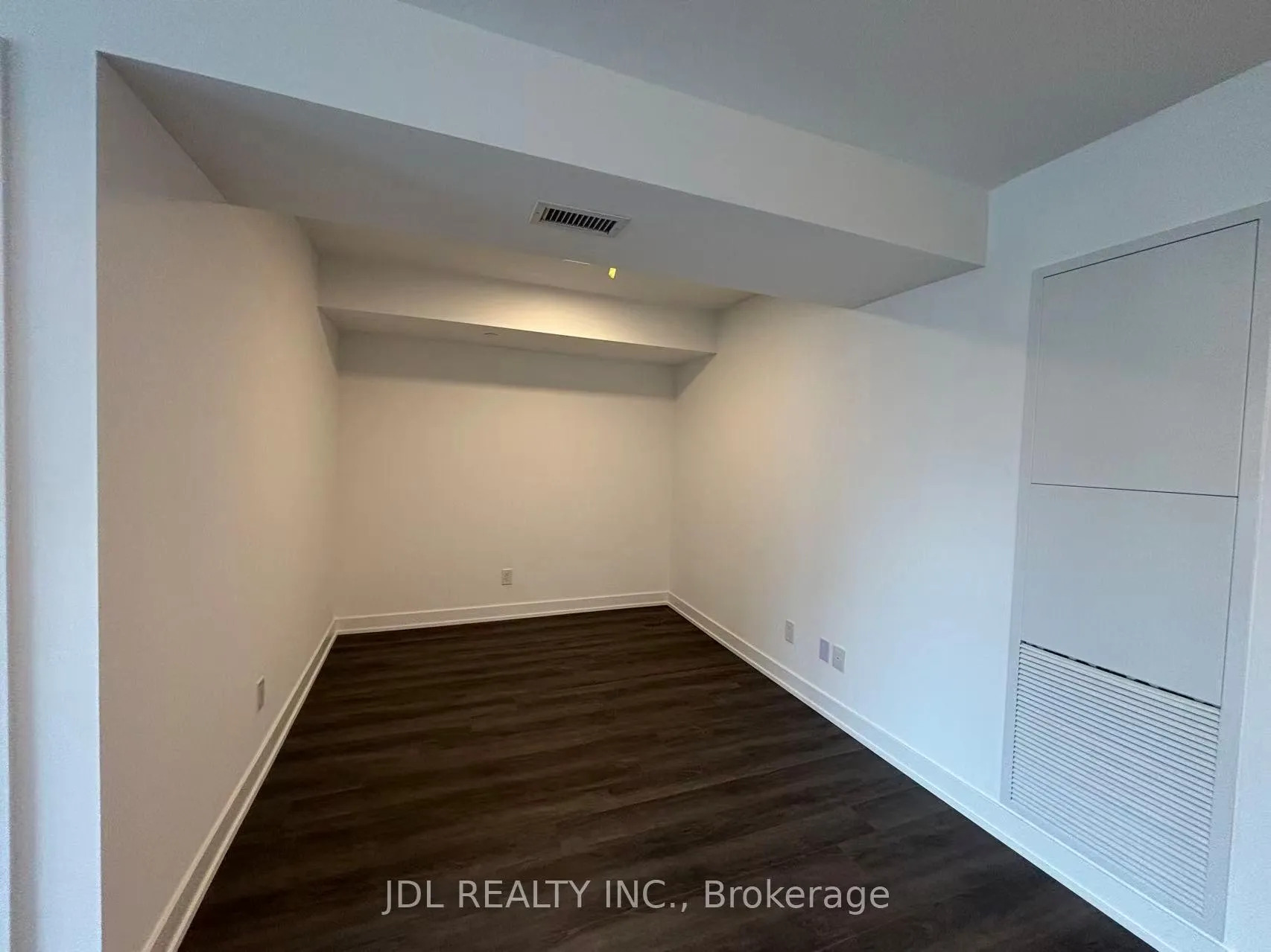 Photo 9 of Unit 1611, 609 Sherbourne Street, Toronto, North St. James Town — HOMEH