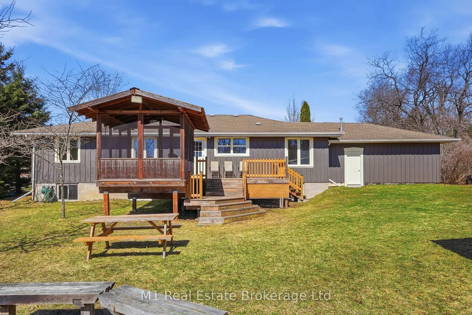Front of 9467 Wellington Rd 124