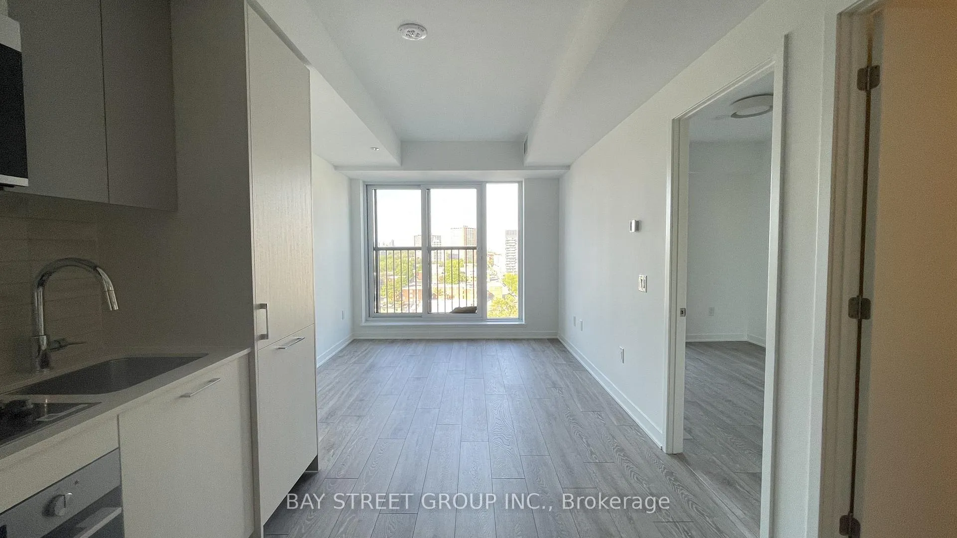 Photo 9 of Unit 902, 10 Oak Street, Toronto, Regent Park — HOMEH