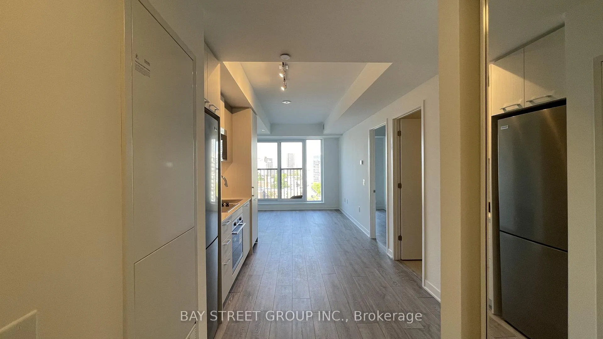 Photo 16 of Unit 902, 10 Oak Street, Toronto, Regent Park — HOMEH