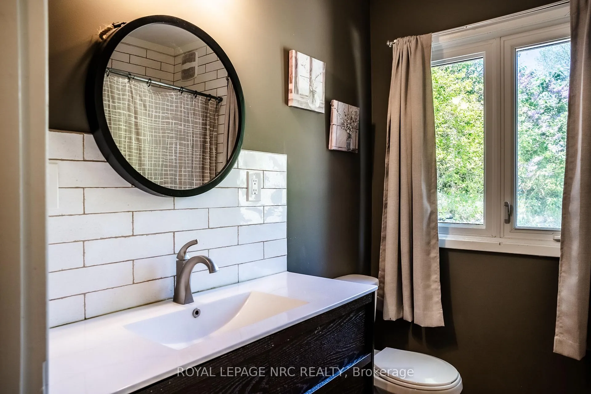 Photo 15 of 10245 Camelot Drive, Wainfleet, Lakeshore — HOMEH
