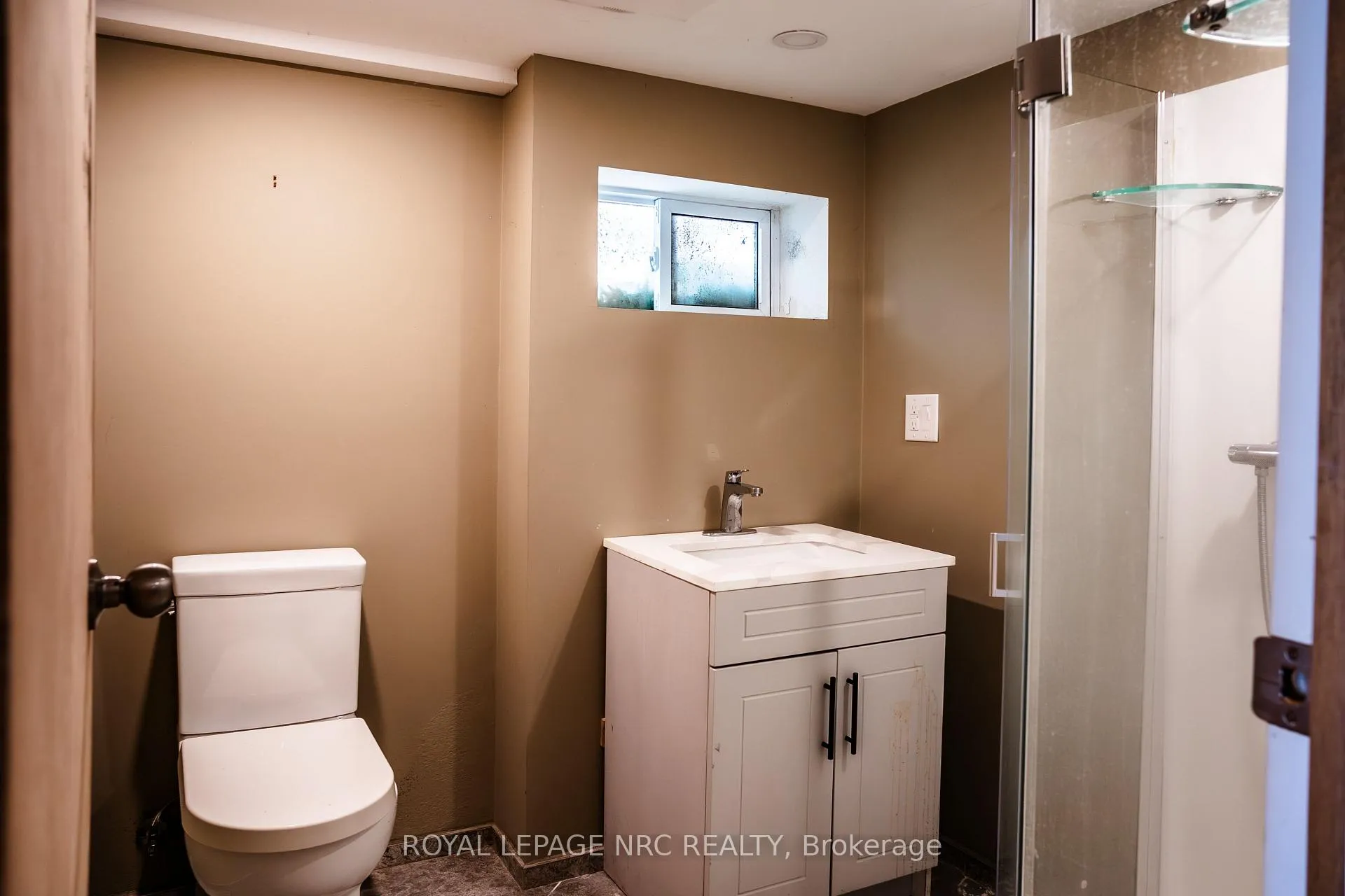 Photo 18 of 10245 Camelot Drive, Wainfleet, Lakeshore — HOMEH