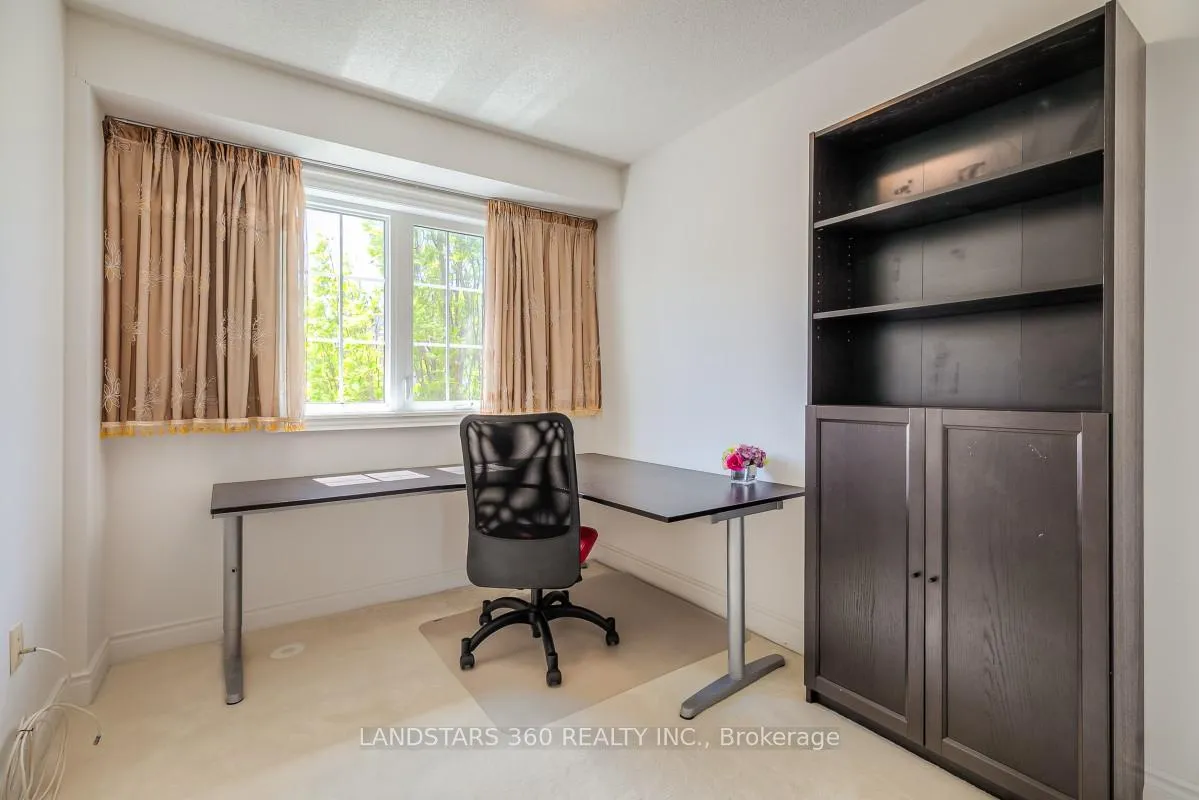 Photo 35 of 174 Legends Way, Markham, Unionville — HOMEH