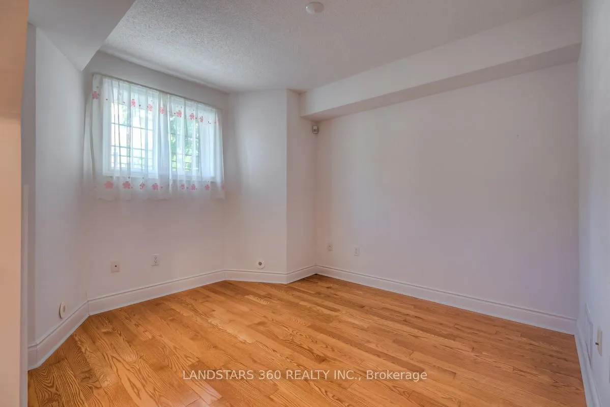 Photo 31 of 174 Legends Way, Markham, Unionville — HOMEH
