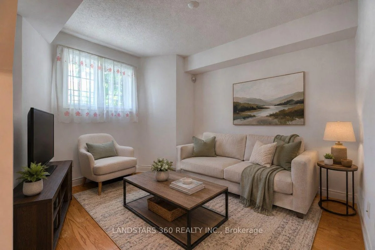 Photo 32 of 174 Legends Way, Markham, Unionville — HOMEH