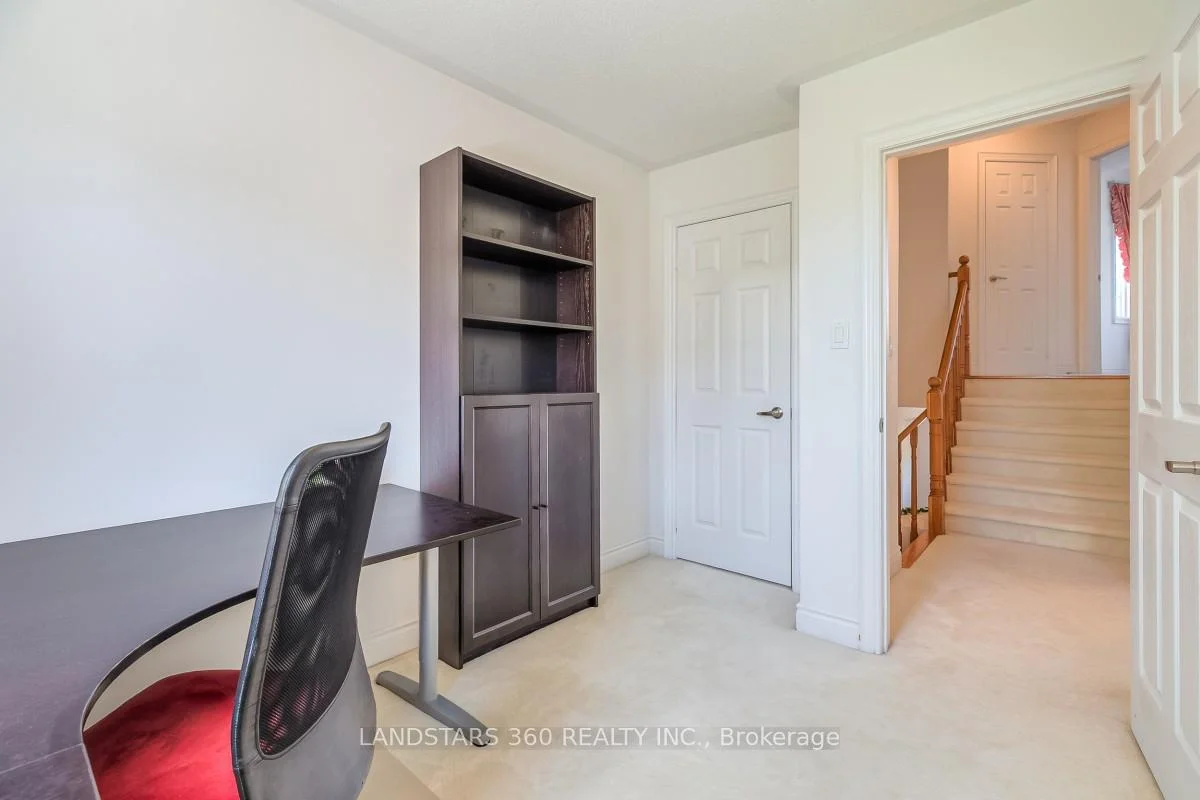 Photo 37 of 174 Legends Way, Markham, Unionville — HOMEH