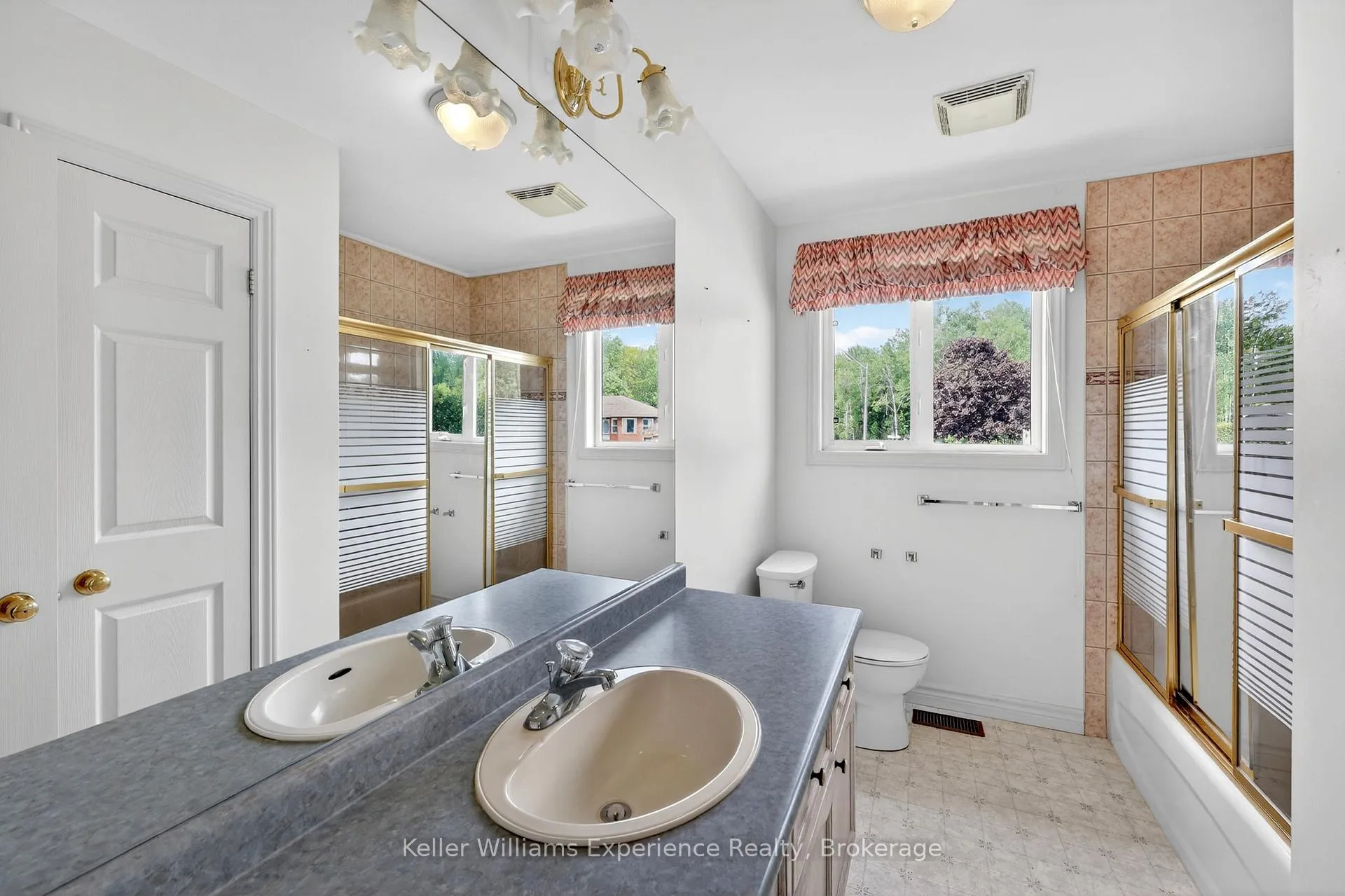Photo 11 of 5 Bridle Road, Penetanguishene — HOMEH