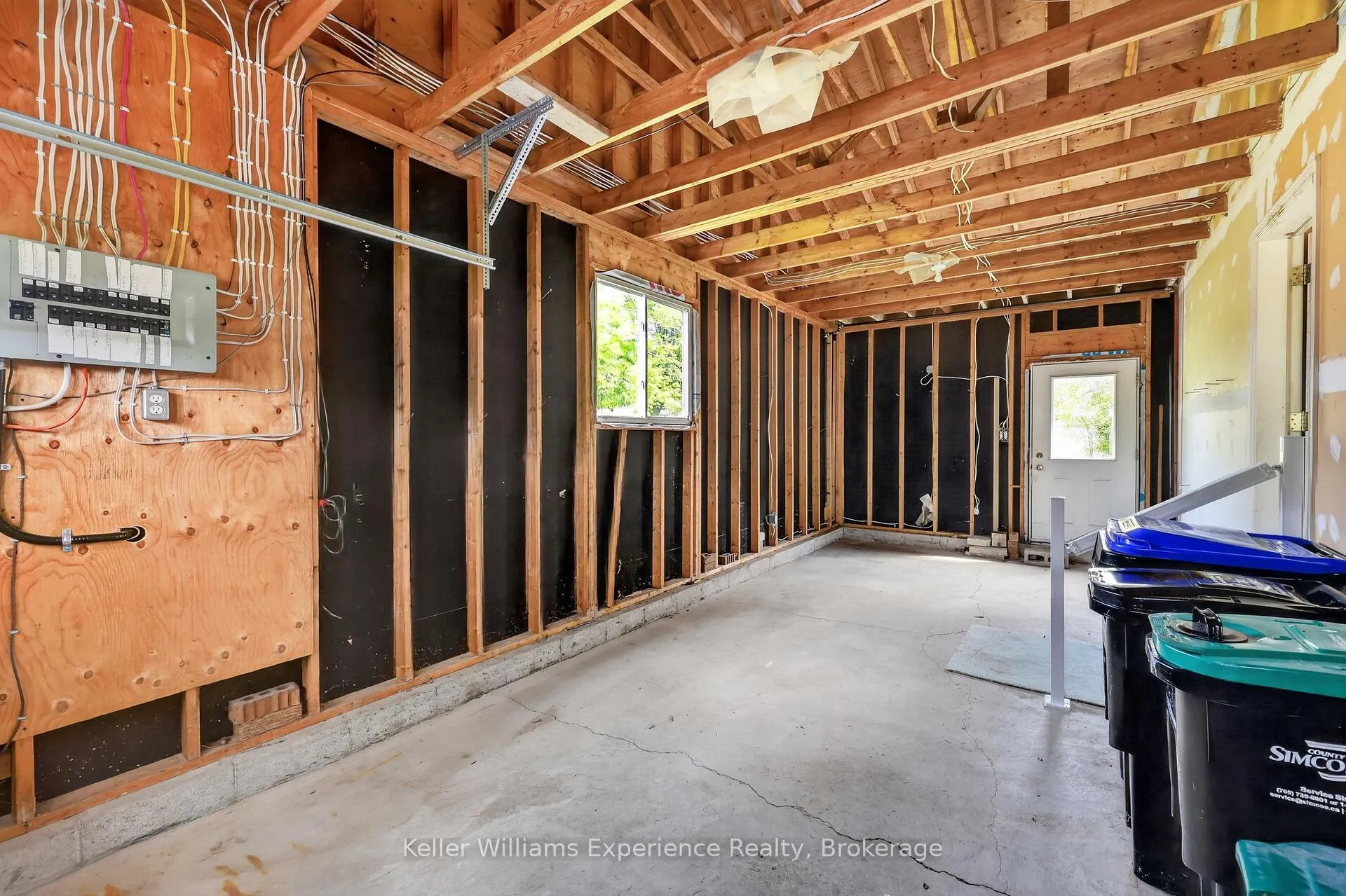 Photo 16 of 5 Bridle Road, Penetanguishene — HOMEH