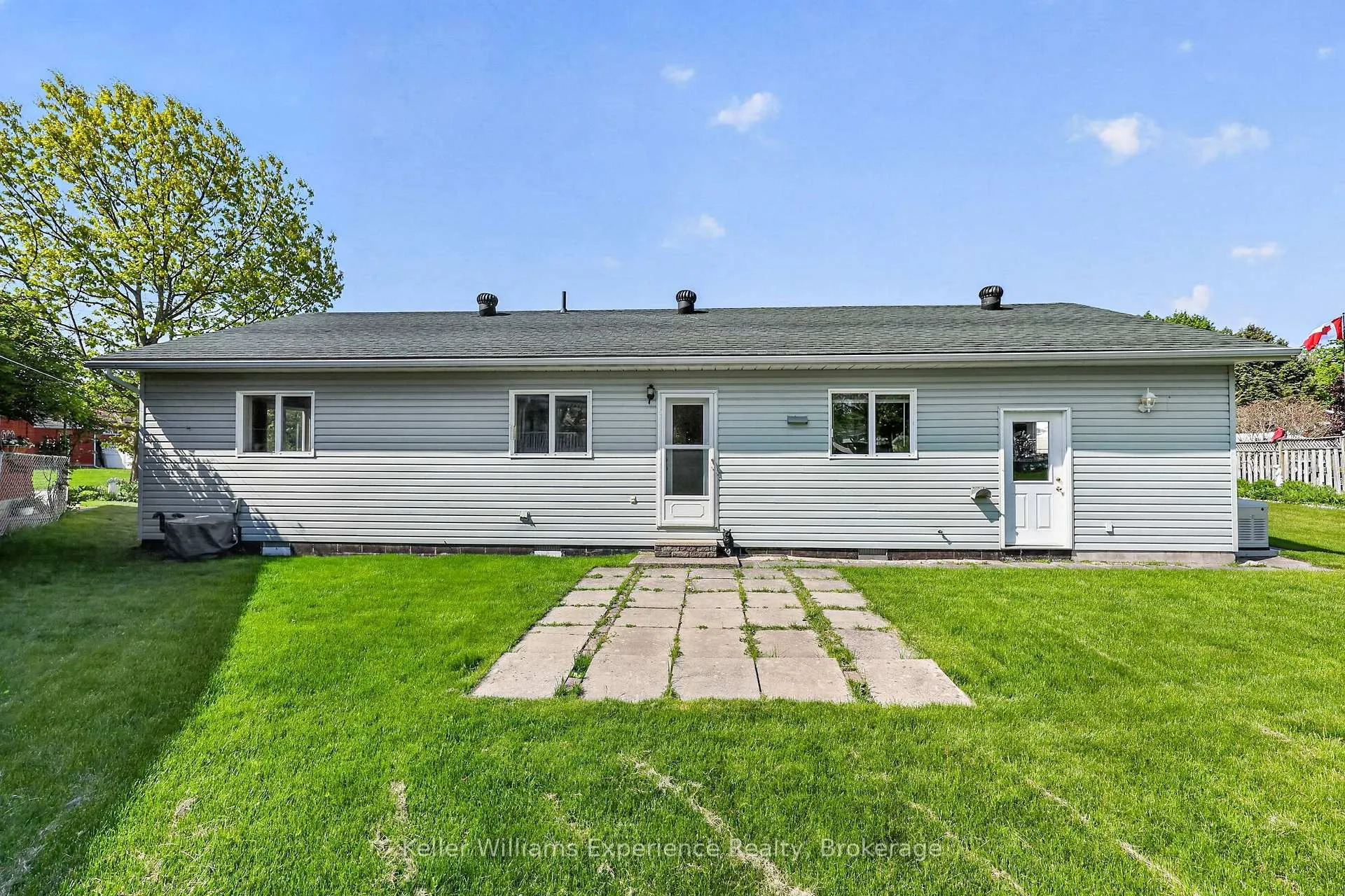 Photo 18 of 5 Bridle Road, Penetanguishene — HOMEH