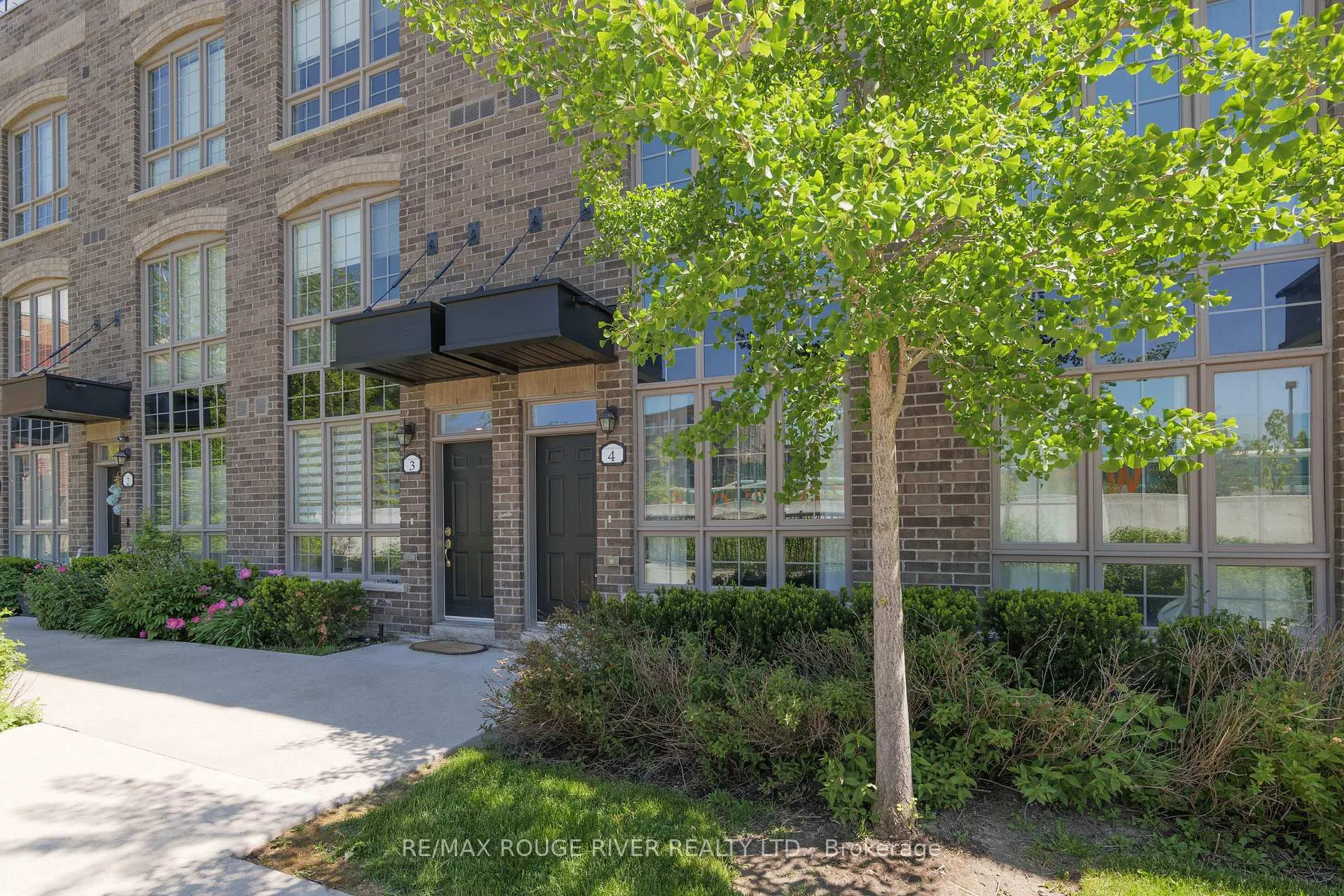 Photo 1 of Unit 4, 26 Ernest Avenue, Toronto, Dovercourt-Wallace Emerson-Junction — HOMEH