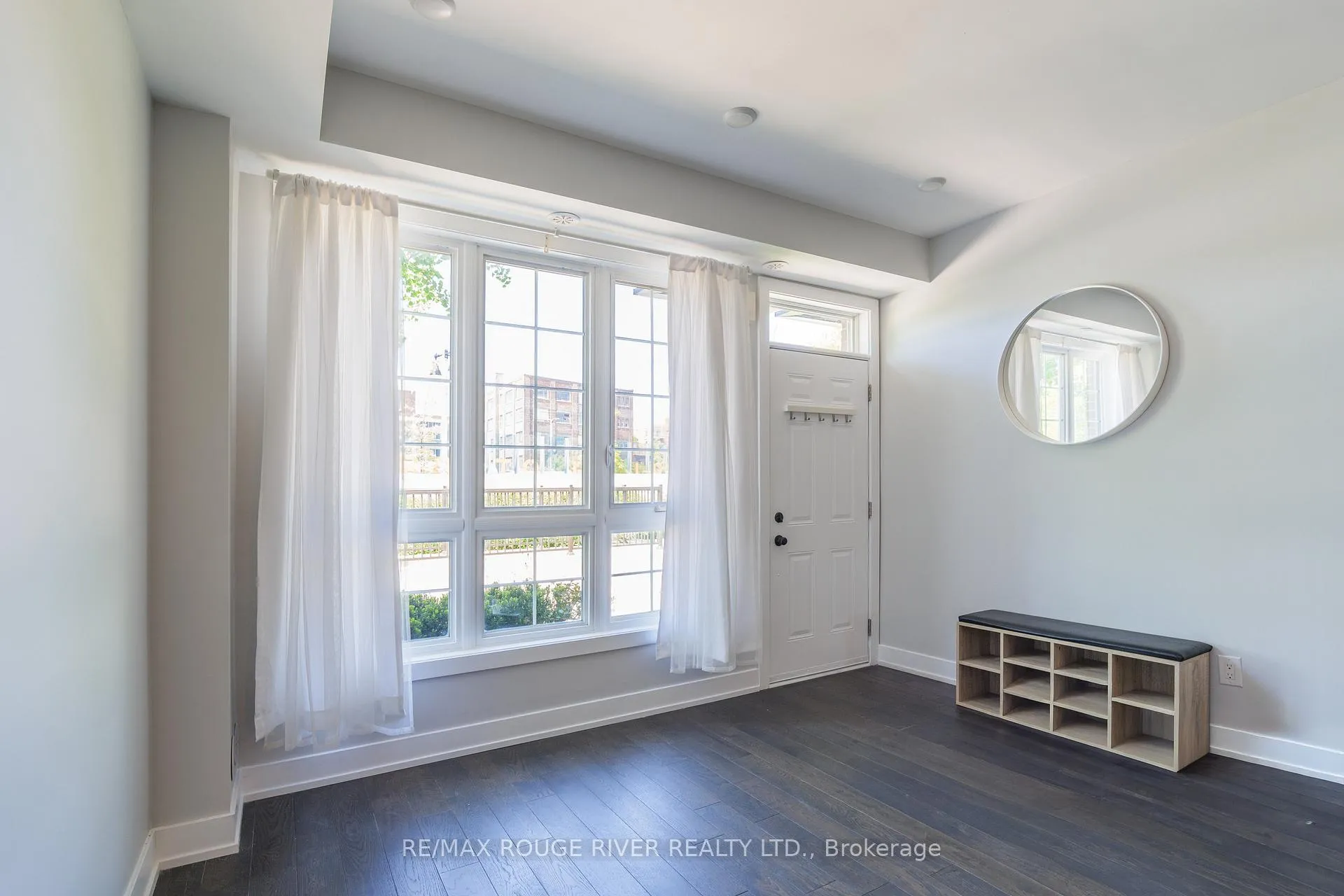 Photo 3 of Unit 4, 26 Ernest Avenue, Toronto, Dovercourt-Wallace Emerson-Junction — HOMEH
