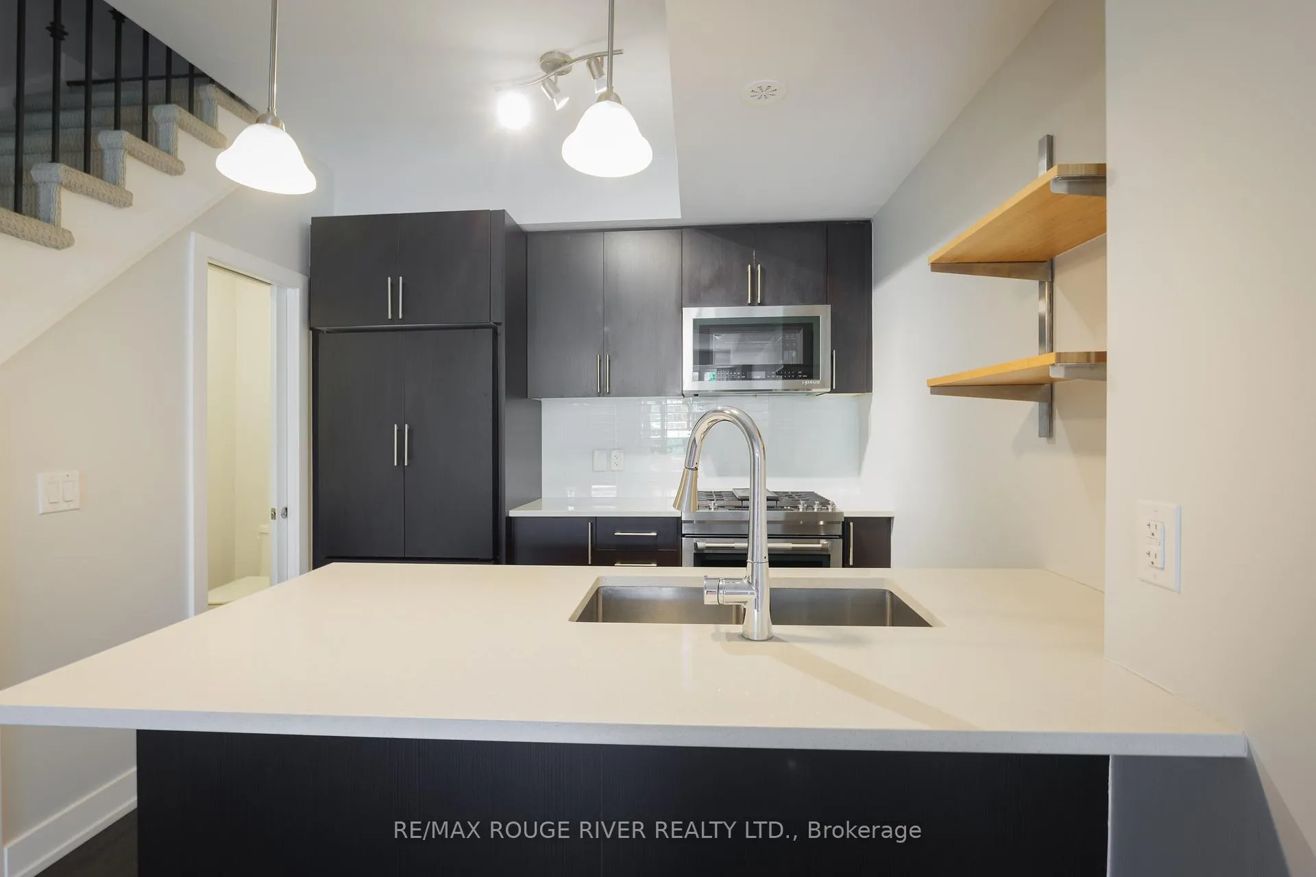 Photo 6 of Unit 4, 26 Ernest Avenue, Toronto, Dovercourt-Wallace Emerson-Junction — HOMEH