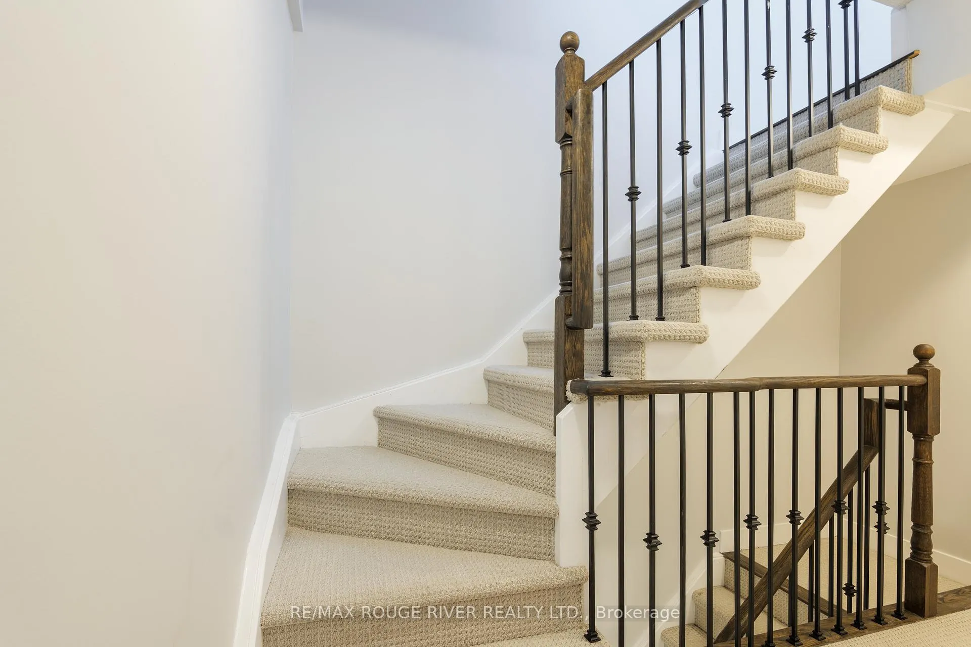 Photo 11 of Unit 4, 26 Ernest Avenue, Toronto, Dovercourt-Wallace Emerson-Junction — HOMEH