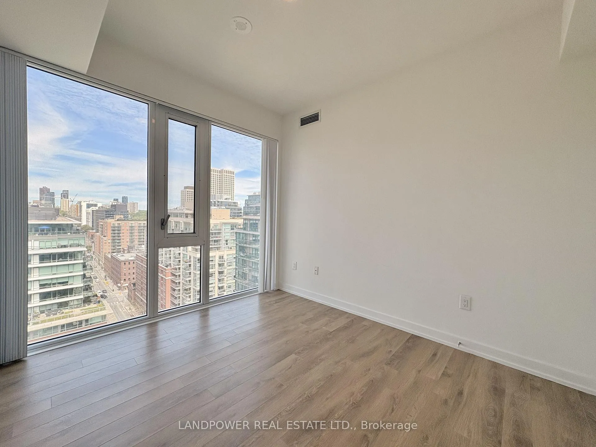 Photo 13 of Unit 1620, 158 Front Street E, Toronto, Moss Park — HOMEH