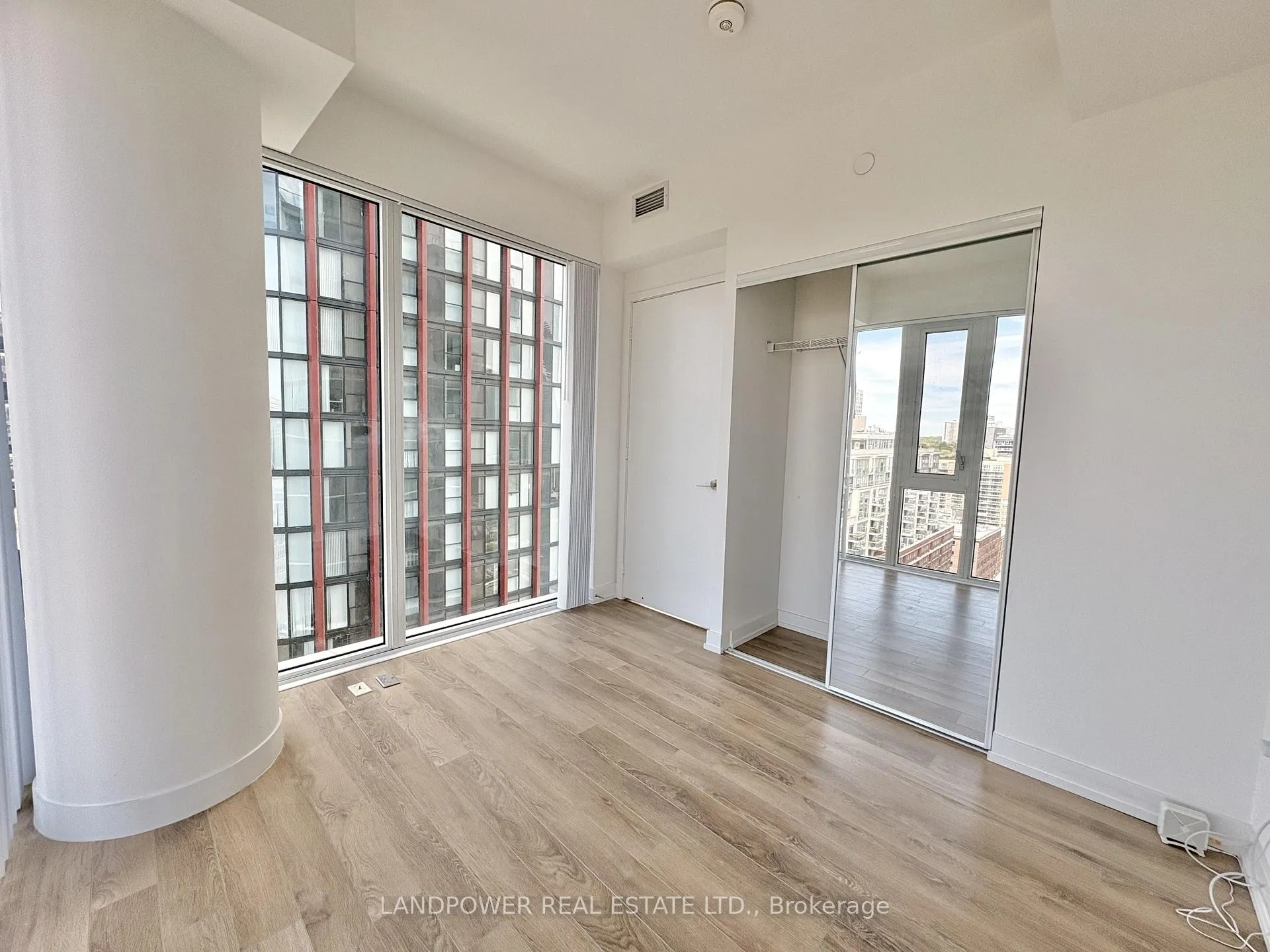 Photo 15 of Unit 1620, 158 Front Street E, Toronto, Moss Park — HOMEH