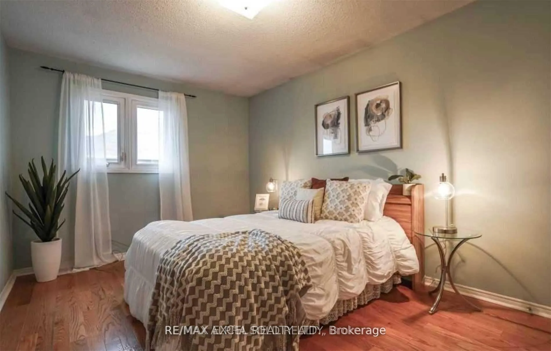 Photo 16 of 59 Dewberry Drive, Markham, Middlefield — HOMEH