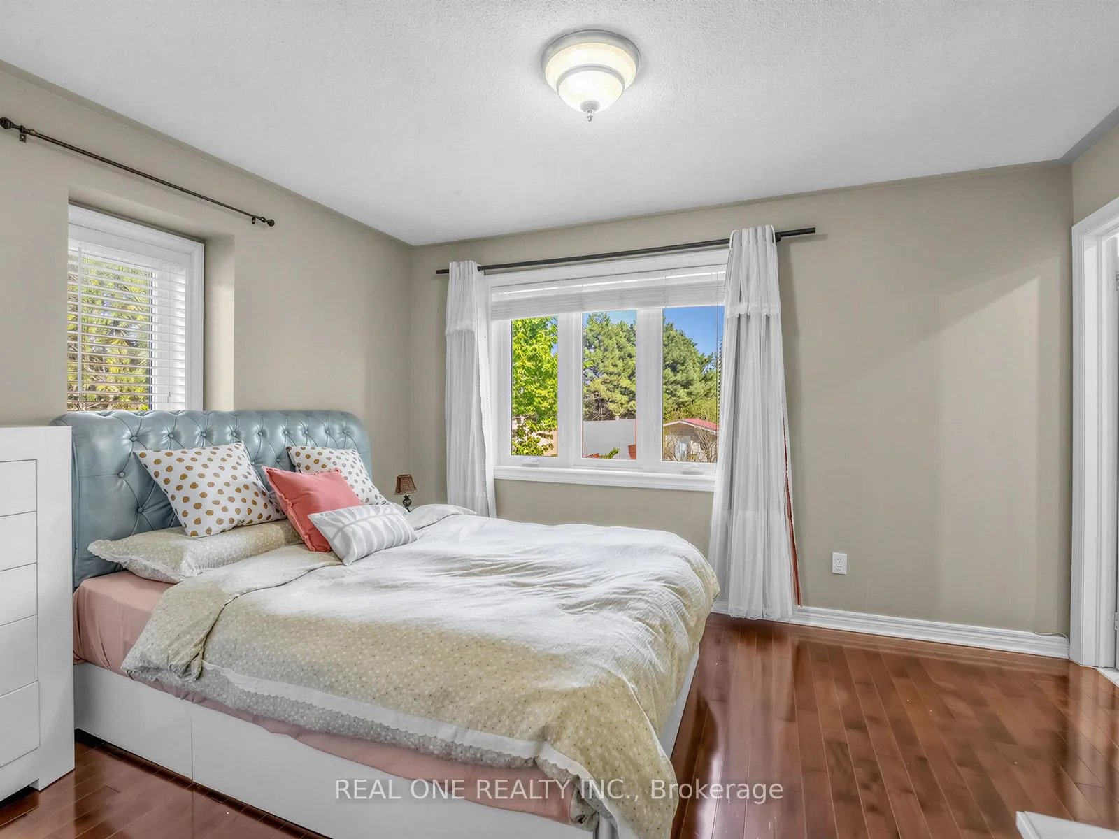Photo 16 of 5849 Chorley Place, Mississauga, Central Erin Mills — HOMEH