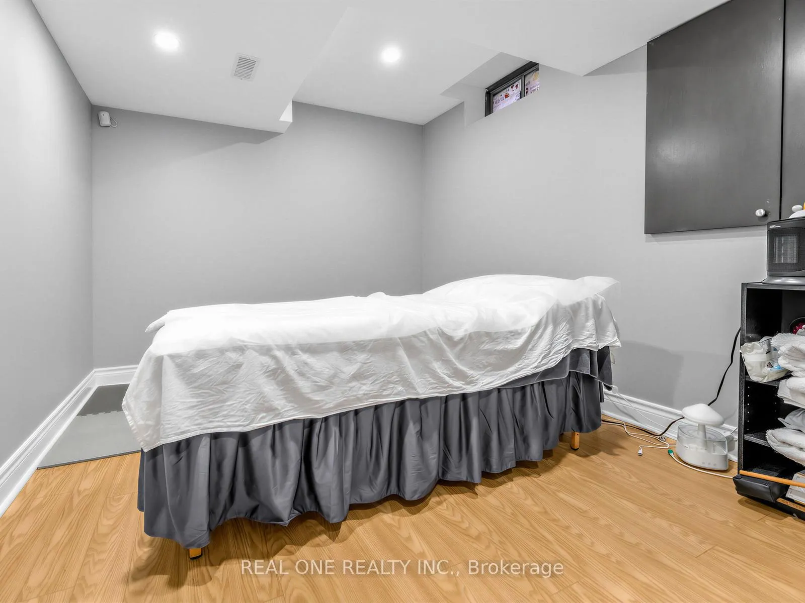 Photo 25 of 5849 Chorley Place, Mississauga, Central Erin Mills — HOMEH