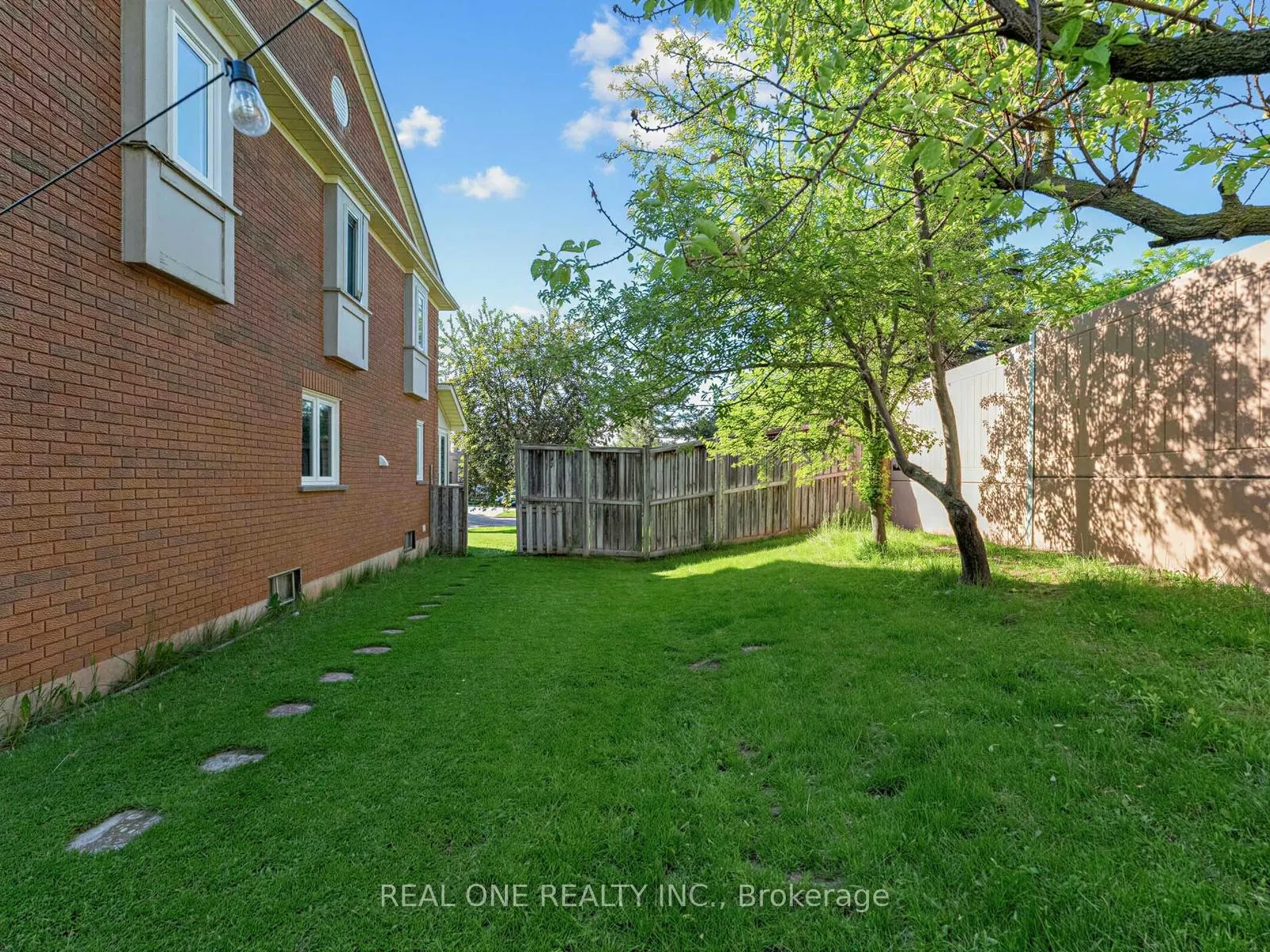 Photo 33 of 5849 Chorley Place, Mississauga, Central Erin Mills — HOMEH