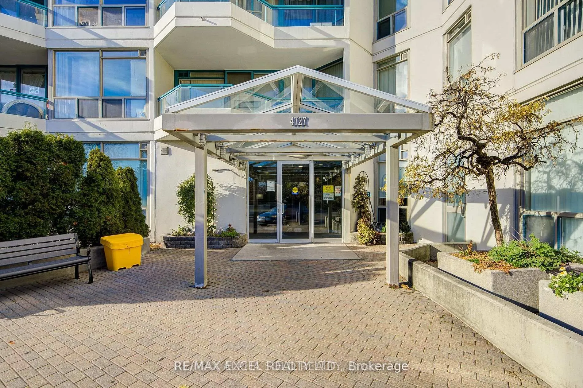 Photo 3 of Unit 303, 4727 Sheppard Avenue E, Scarborough, Agincourt South-Malvern West — HOMEH