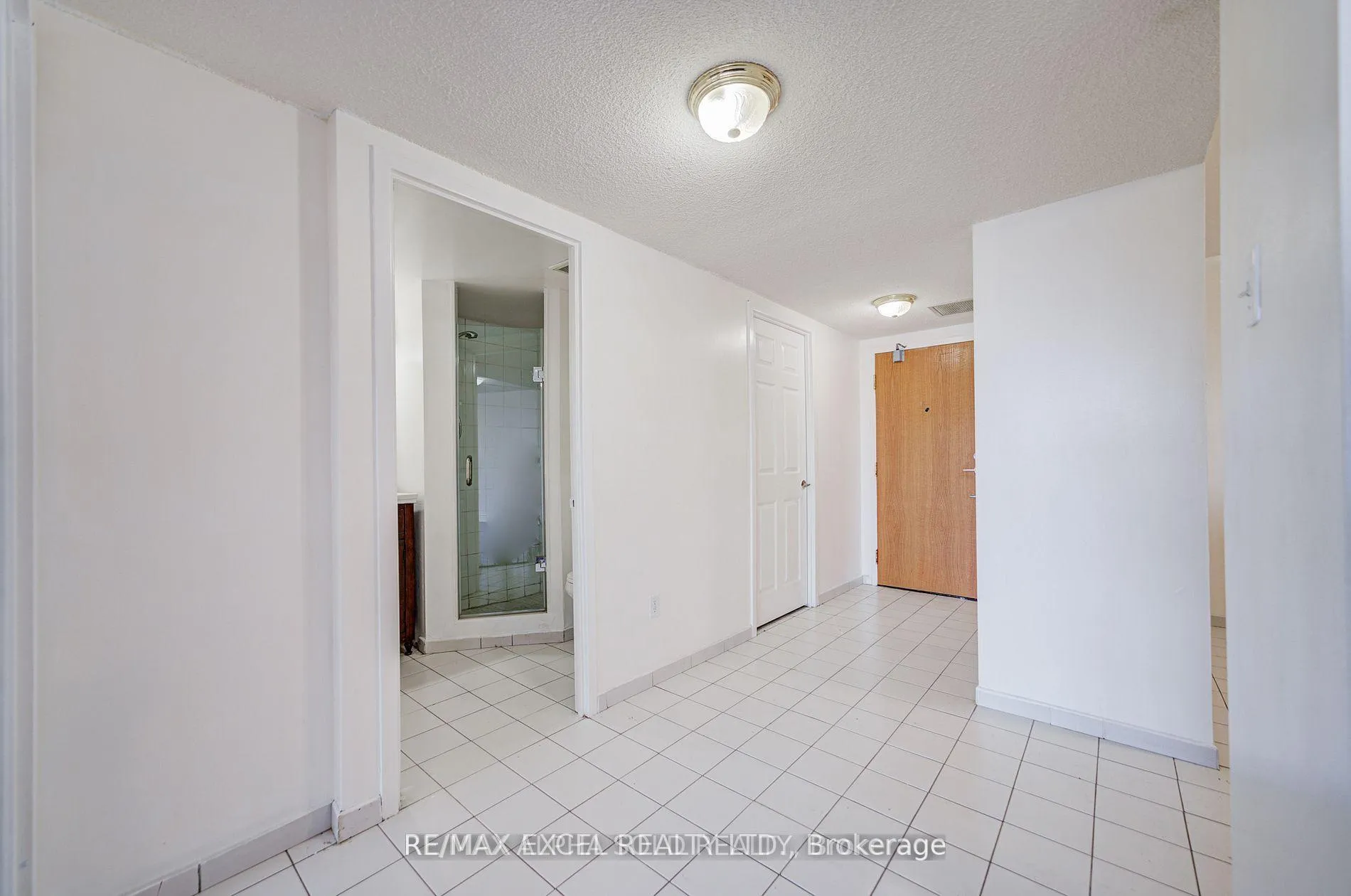 Photo 16 of Unit 303, 4727 Sheppard Avenue E, Scarborough, Agincourt South-Malvern West — HOMEH