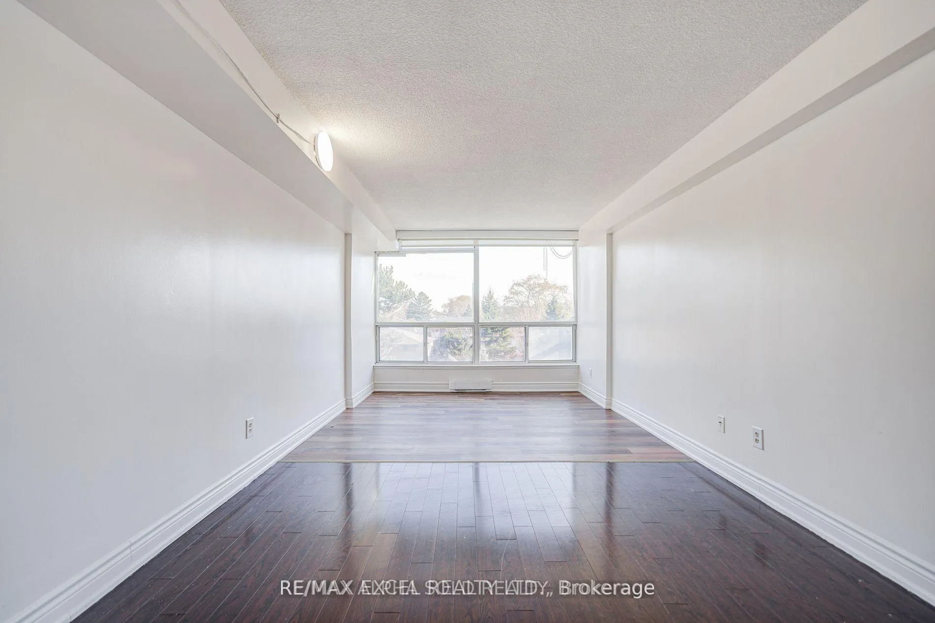 Photo 22 of Unit 303, 4727 Sheppard Avenue E, Scarborough, Agincourt South-Malvern West — HOMEH