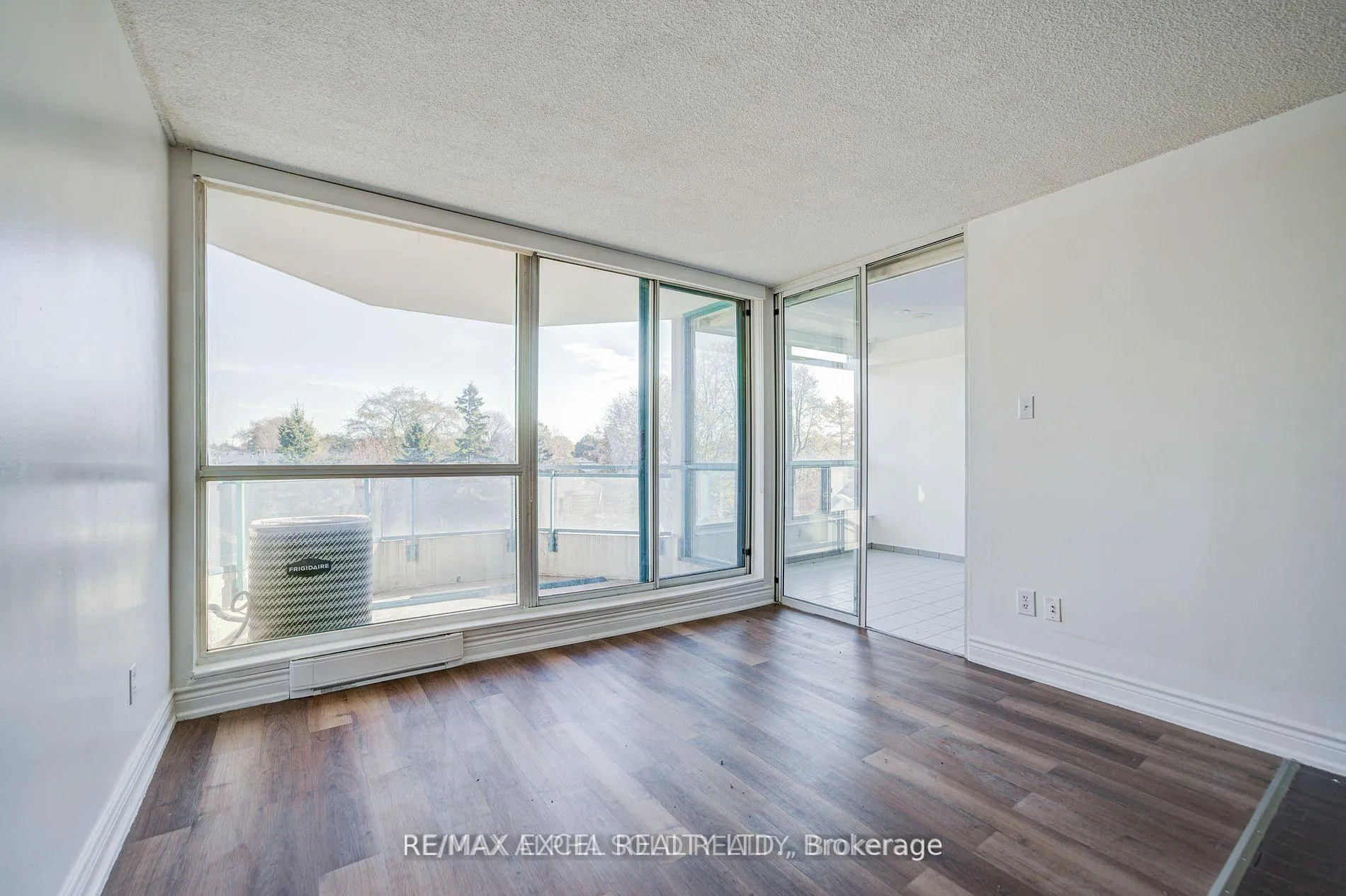 Photo 35 of Unit 303, 4727 Sheppard Avenue E, Scarborough, Agincourt South-Malvern West — HOMEH