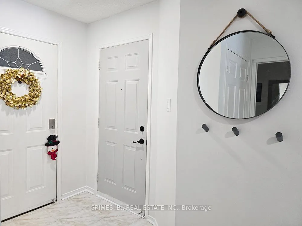 Photo 3 of Unit 61, 3600 Colonial Drive N, Mississauga, Erin Mills — HOMEH