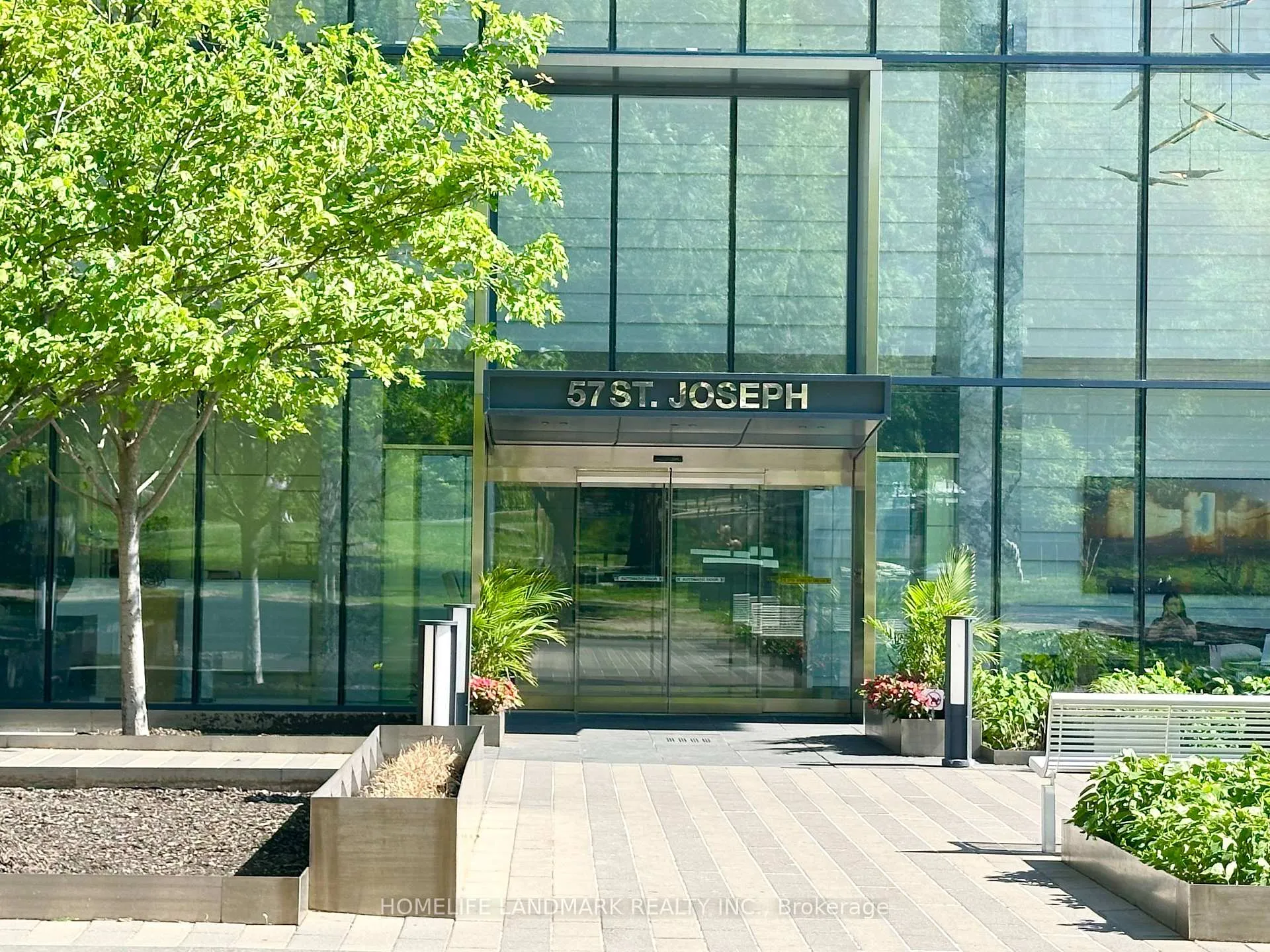 Photo 2 of Unit 1004, 57 St Joseph Street, Toronto, Bay Street Corridor — HOMEH