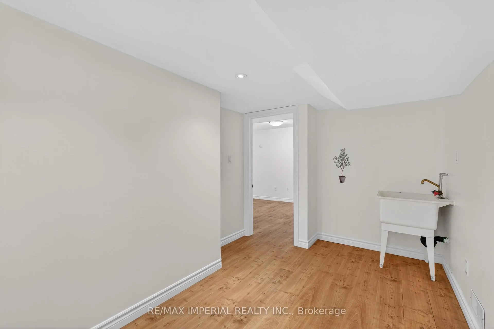 Photo 42 of 18 Davidoff Street, Markham, Wismer — HOMEH