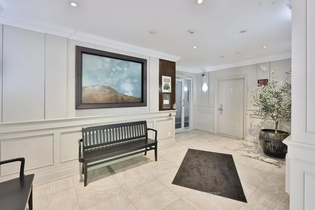 Photo 3 of Unit 204, 397 King Street W, Hamilton, Cootes Paradise — HOMEH