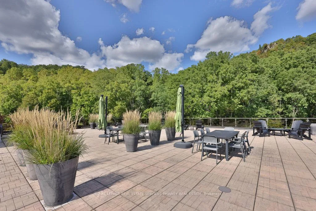 Photo 12 of Unit 204, 397 King Street W, Hamilton, Cootes Paradise — HOMEH