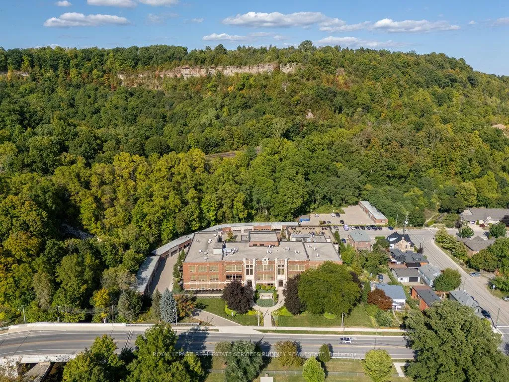 Photo 16 of Unit 204, 397 King Street W, Hamilton, Cootes Paradise — HOMEH