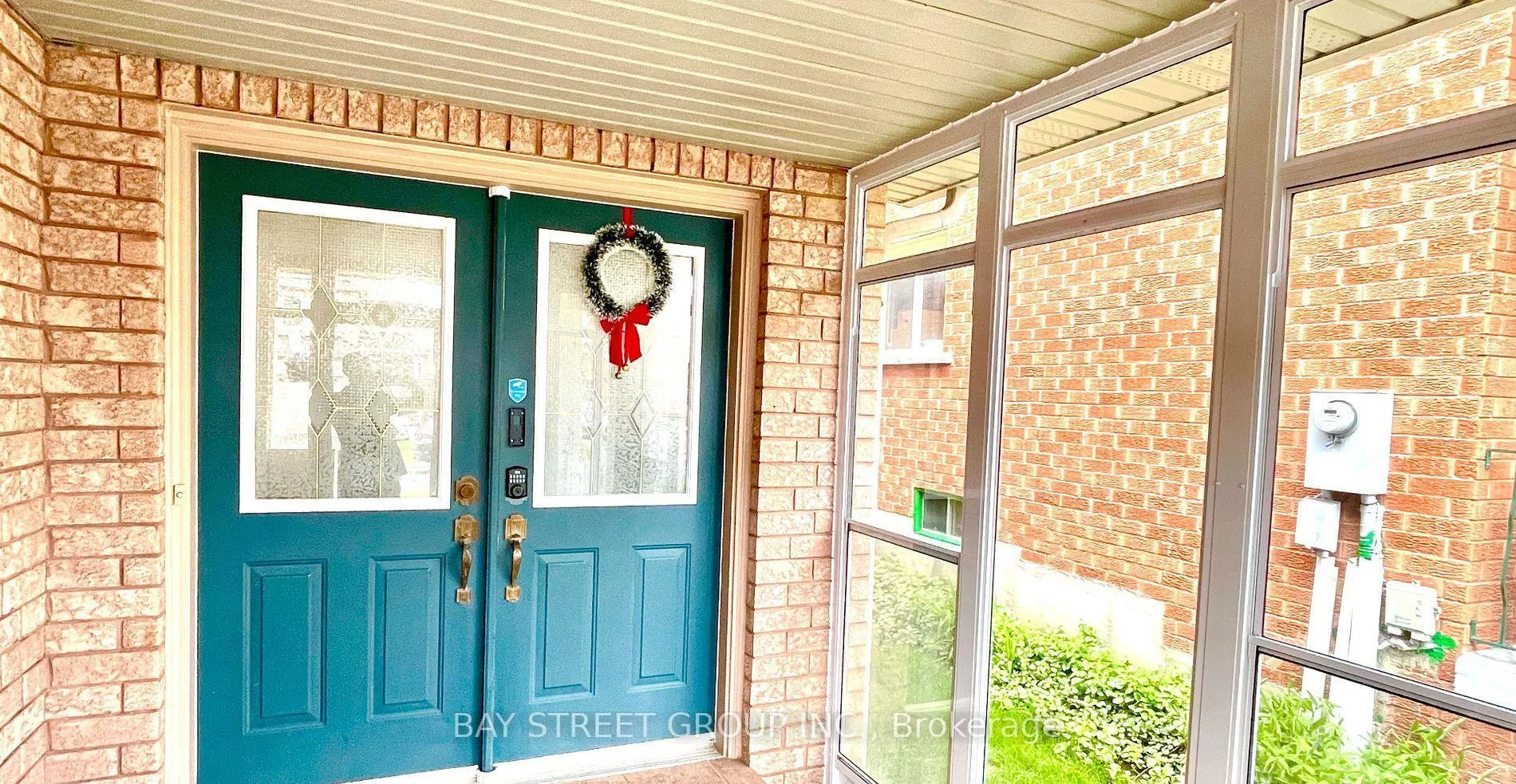 Photo 2 of 148 Trail Ridge Lane, Markham, Berczy — HOMEH