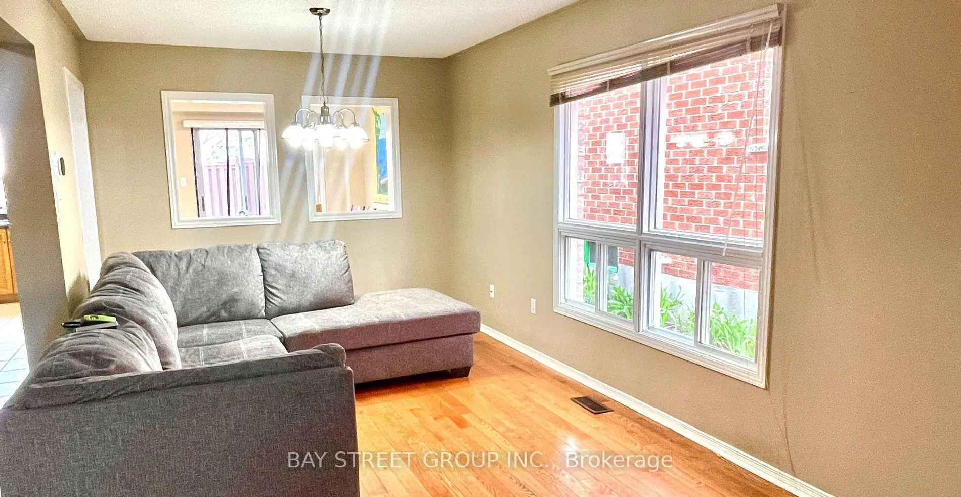 Photo 6 of 148 Trail Ridge Lane, Markham, Berczy — HOMEH