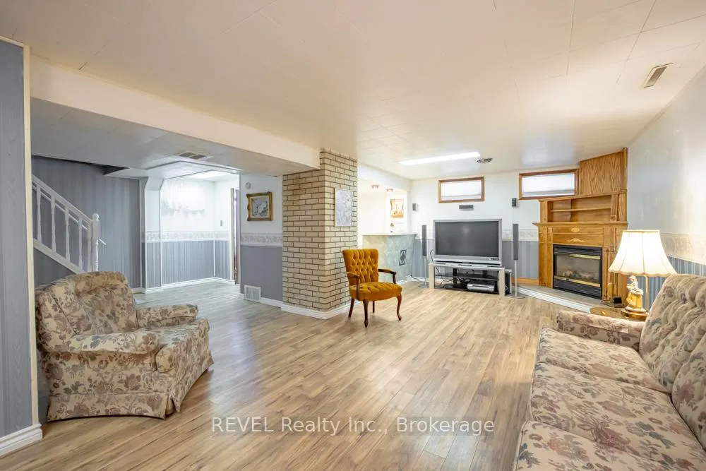 Photo 22 of 20 Glencairn Drive, St. Catharines, Bunting/Linwell — HOMEH
