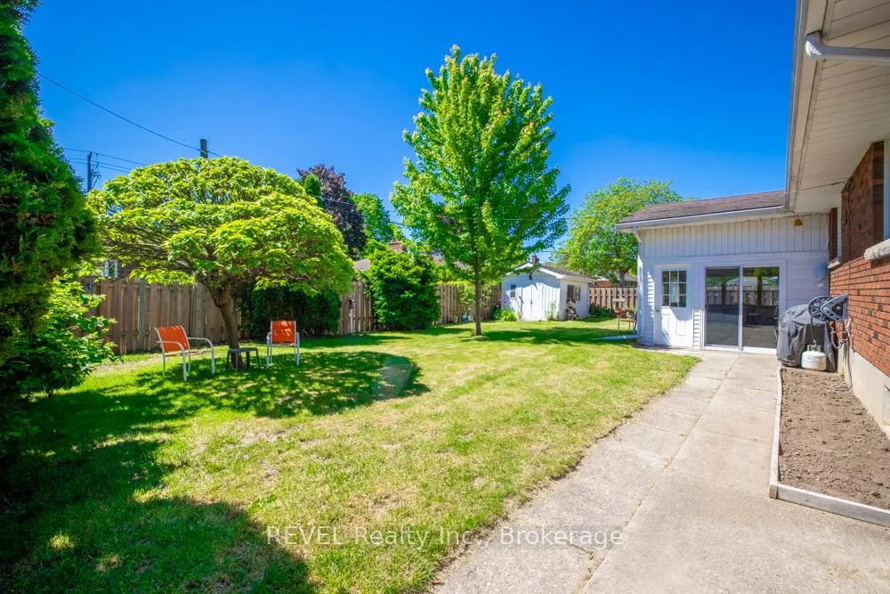 Photo 35 of 20 Glencairn Drive, St. Catharines, Bunting/Linwell — HOMEH