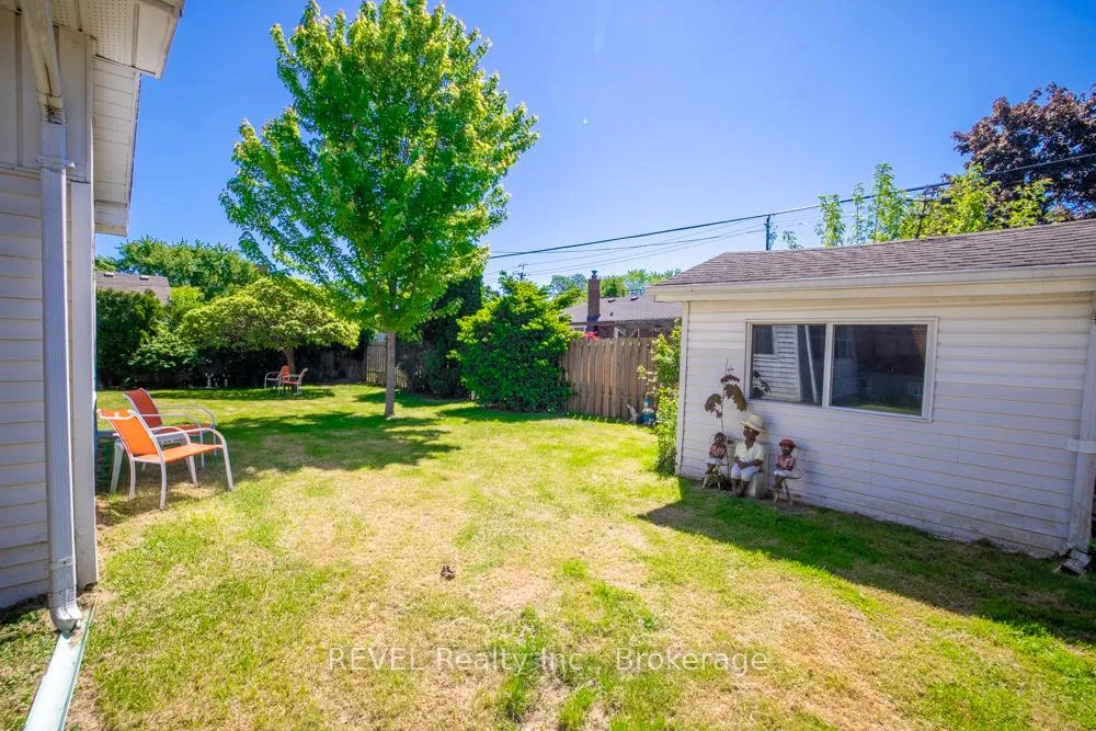 Photo 37 of 20 Glencairn Drive, St. Catharines, Bunting/Linwell — HOMEH