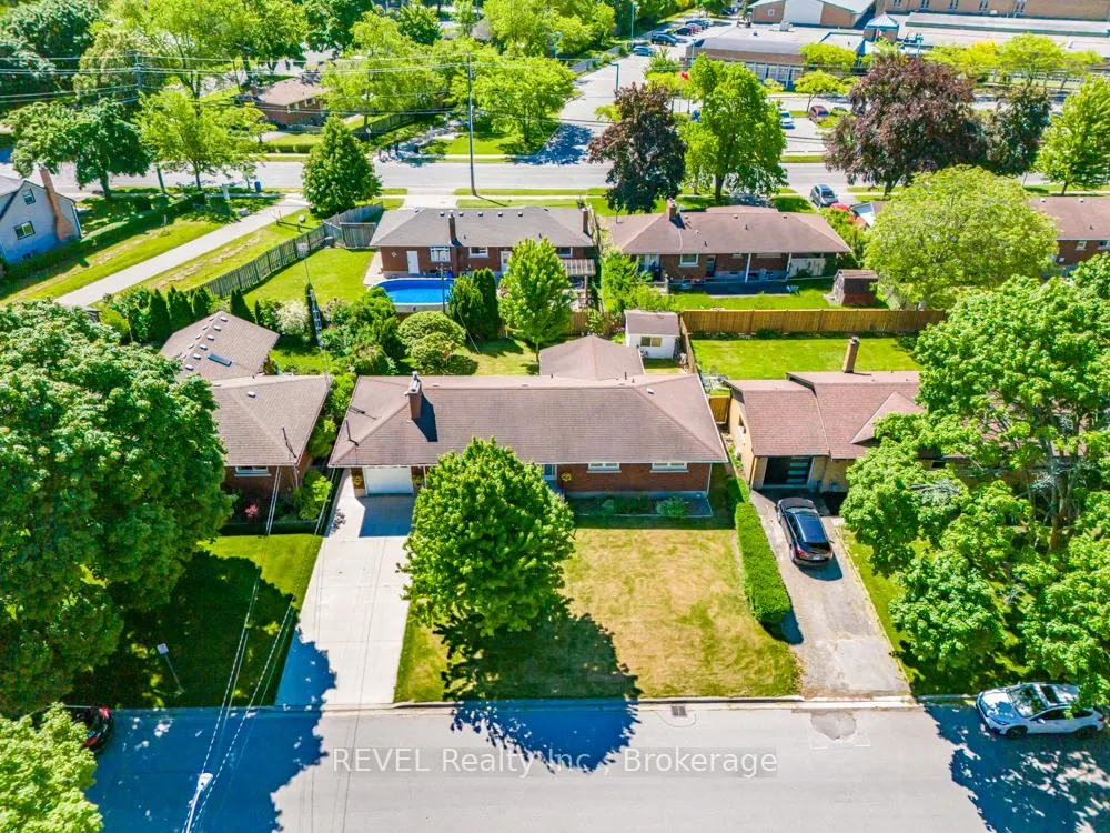 Photo 41 of 20 Glencairn Drive, St. Catharines, Bunting/Linwell — HOMEH