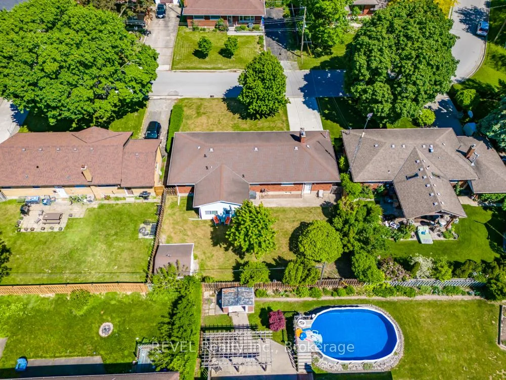 Photo 42 of 20 Glencairn Drive, St. Catharines, Bunting/Linwell — HOMEH