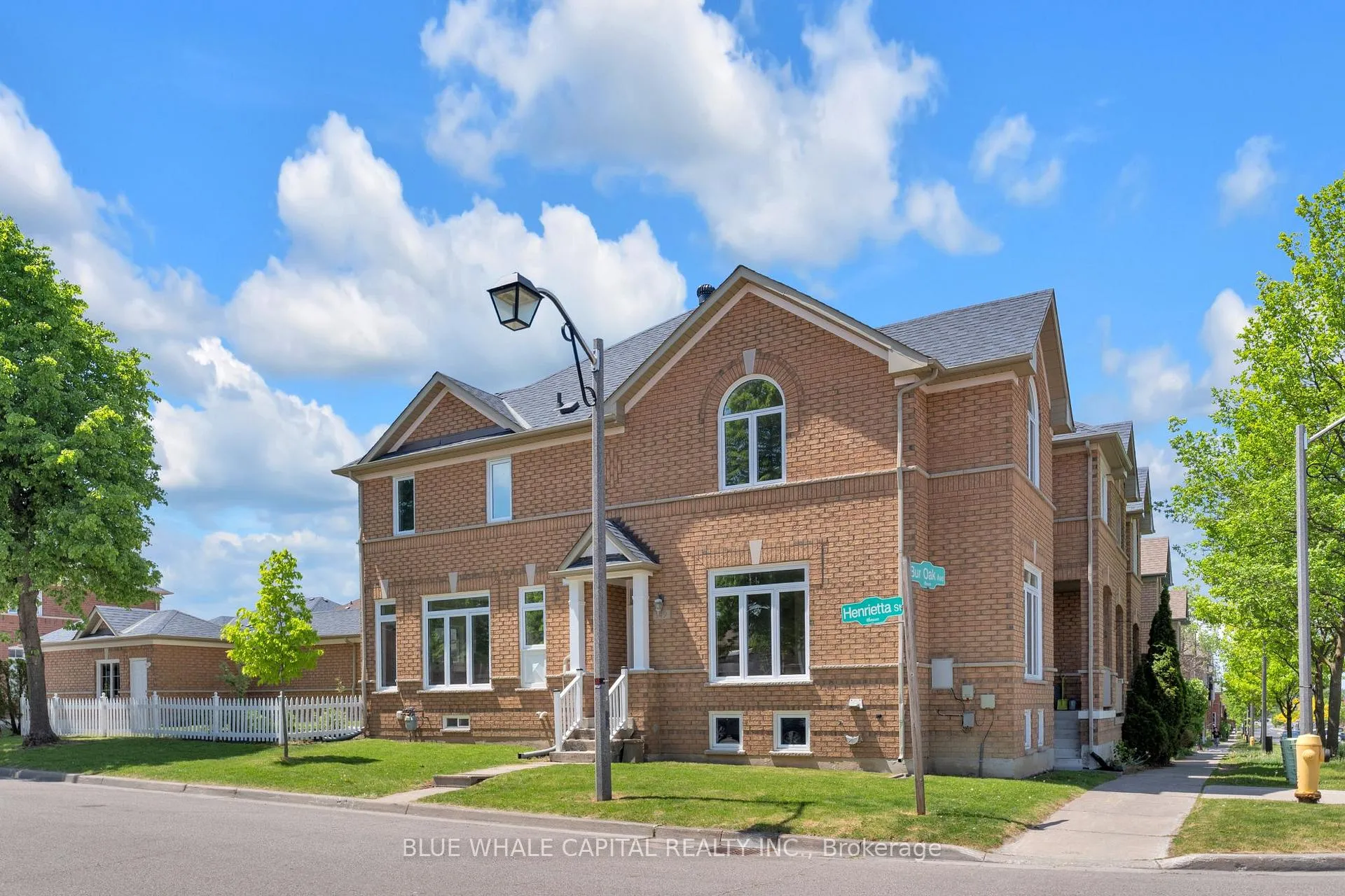 Photo 3 of 149 Bur Oak Avenue, Markham, Berczy — HOMEH