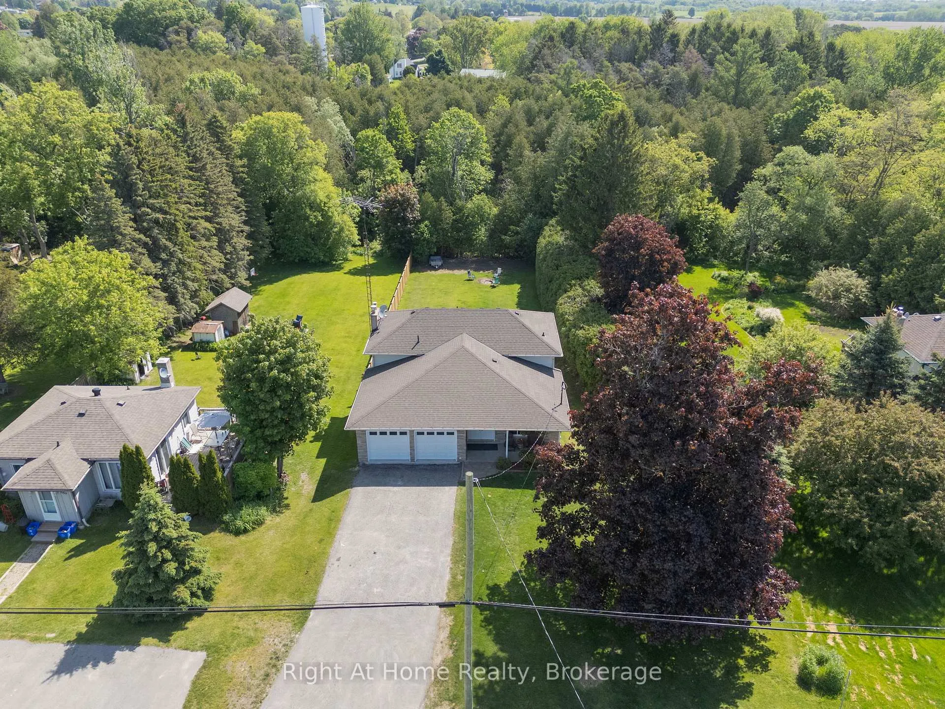 Photo 2 of 5751 Main Street, Clarington, Orono — HOMEH