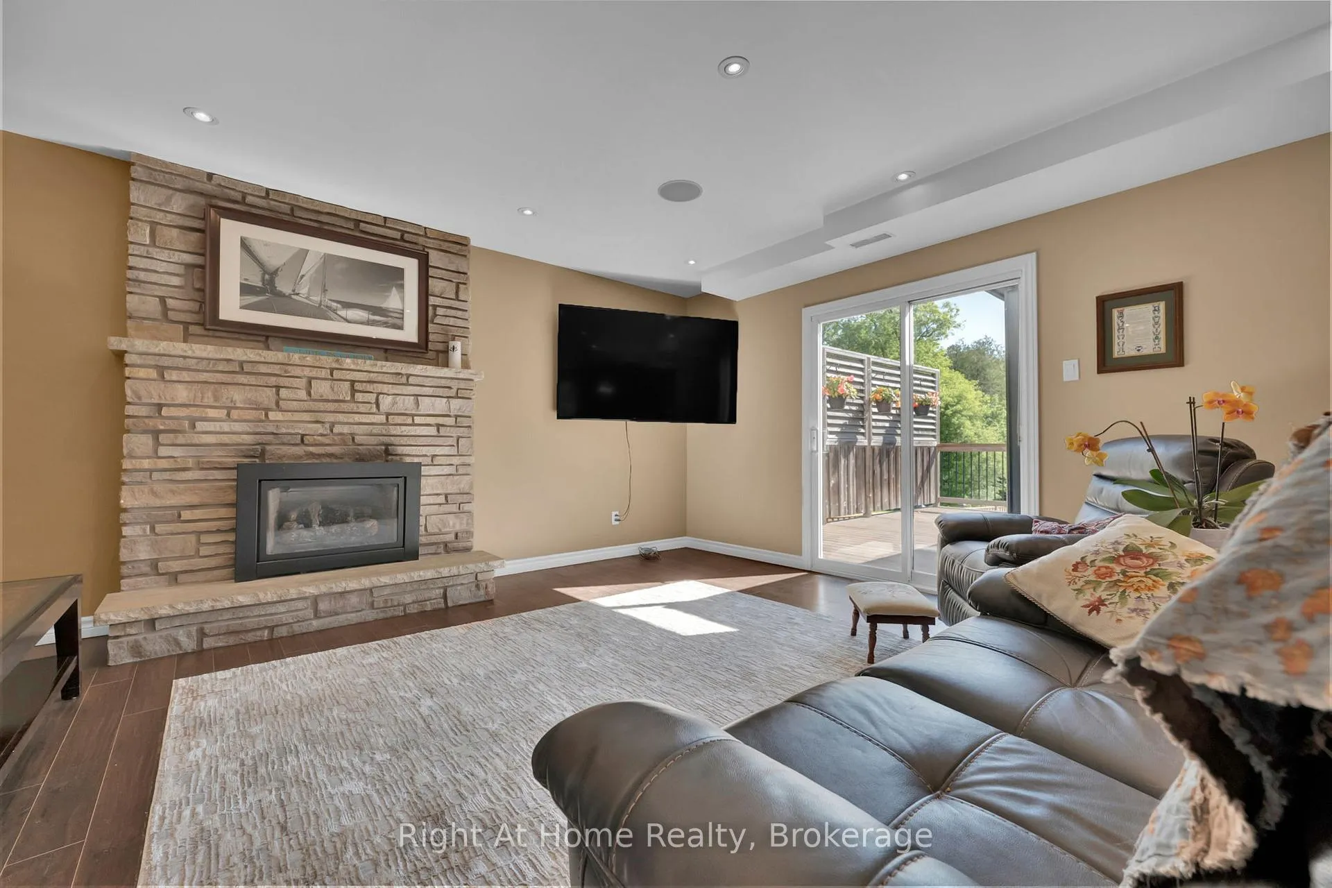 Photo 9 of 5751 Main Street, Clarington, Orono — HOMEH