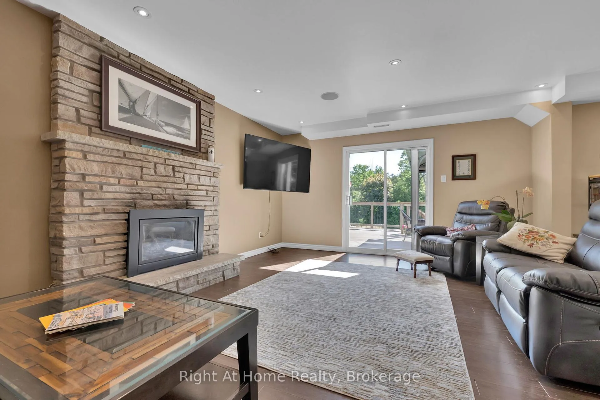 Photo 11 of 5751 Main Street, Clarington, Orono — HOMEH